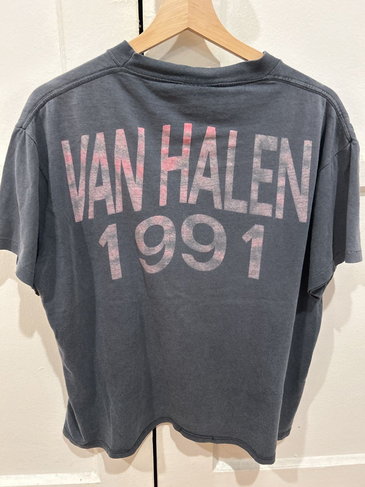 Vintage Vintage Van Halen t shirt single stitch Size US M / EU 48-50 / 2 - 2 Thumbnail