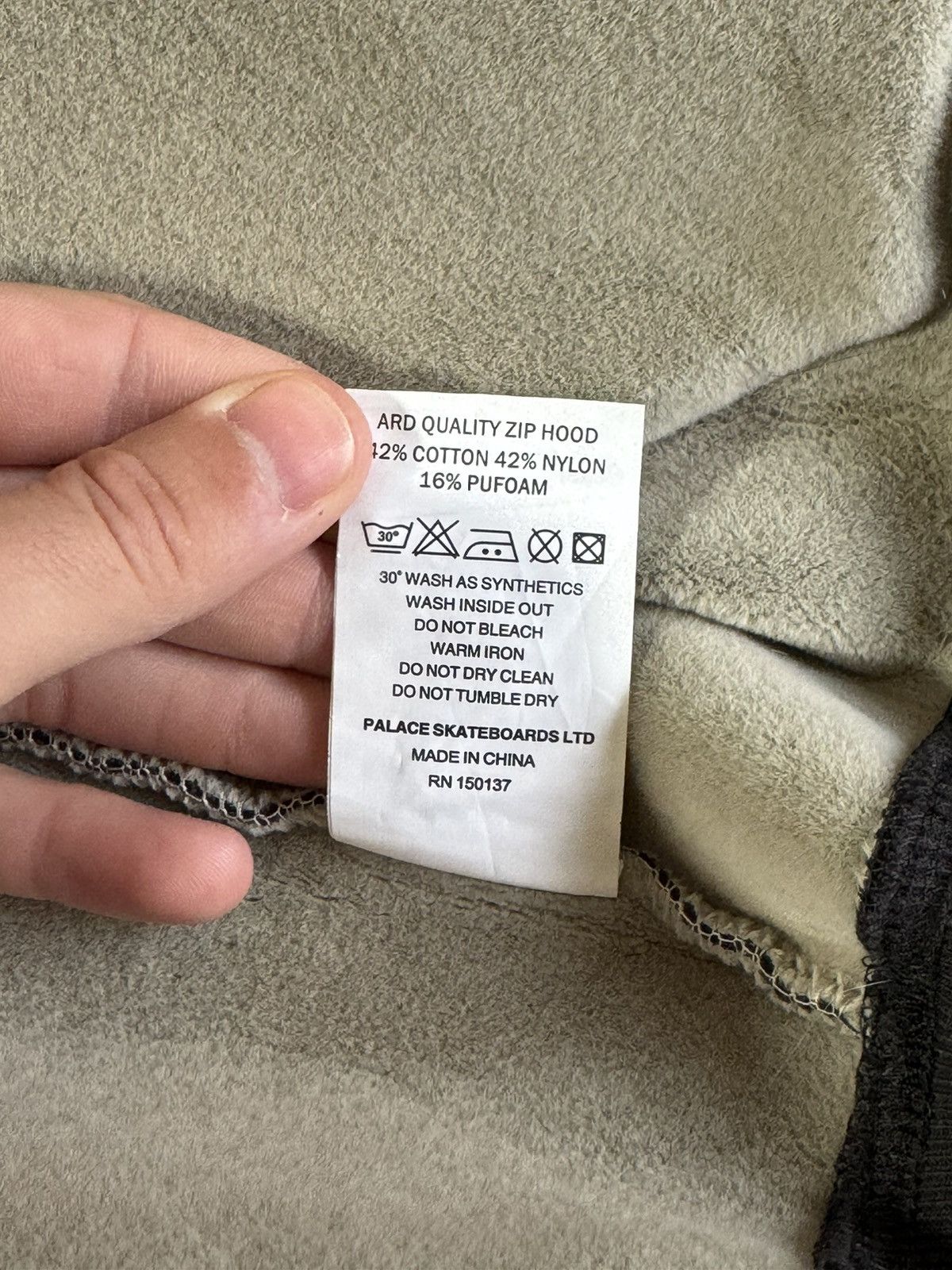 Palace PALACE ARD QUALITY ZIP HOOD Size US S / EU 44-46 / 1 - 9 Thumbnail