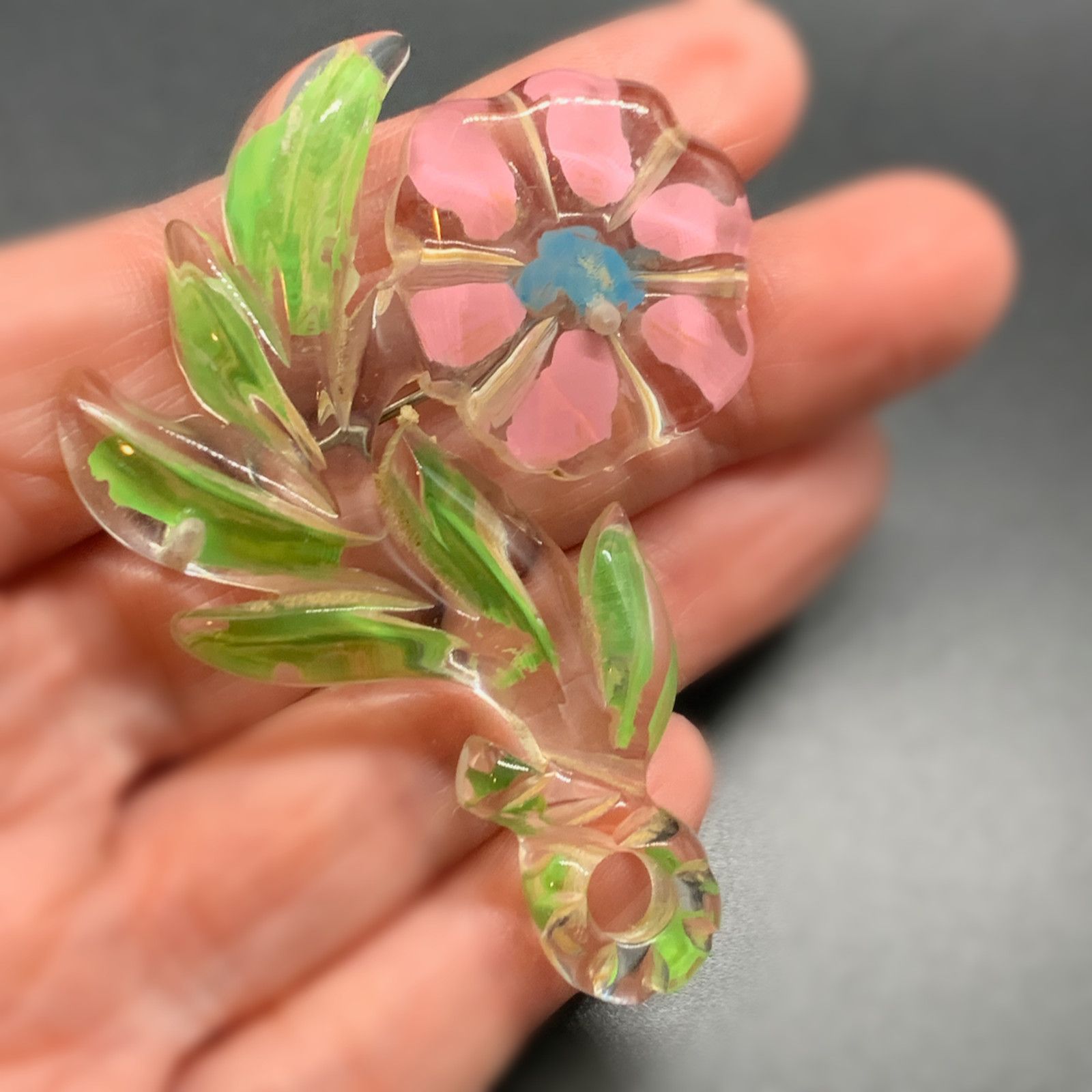 Vintage Vintage Reverse Carved Lucite Pink Flower Brooch Pin 2.5" Size ONE SIZE - 3 Thumbnail