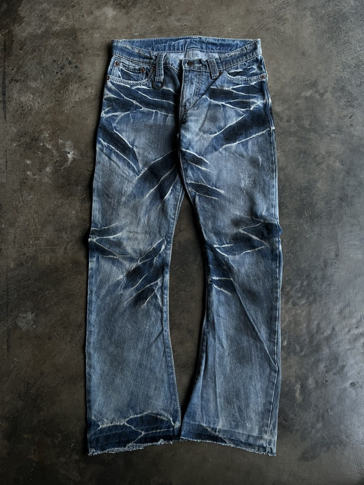 Tornado Mart JAPANESE BUFFALO BOBS DENIM CURVE FLARE FADE PANTS STYLE Size US 30 / EU 46 - 1 Thumbnail