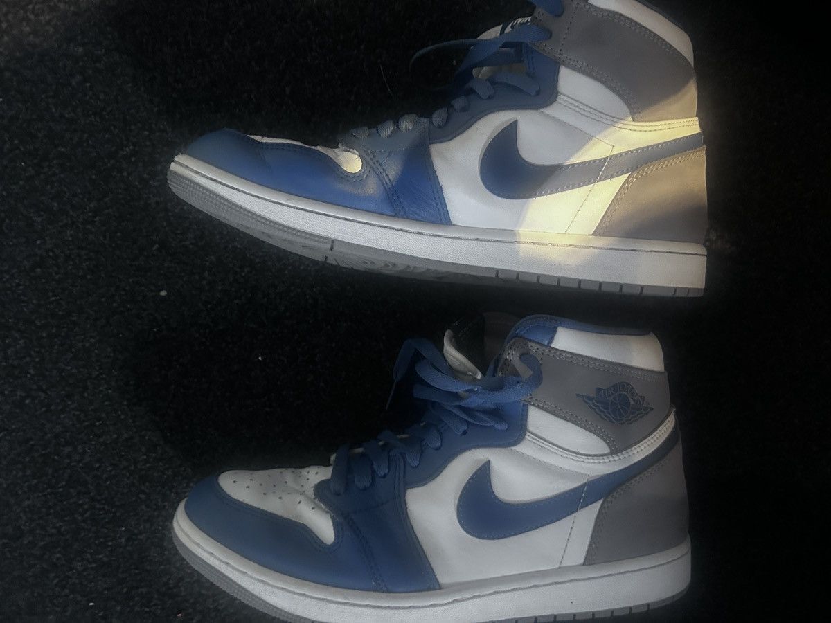 Nike Nike Jordan 1 retro OG Size US 9.5 / EU 42-43 - 6 Thumbnail