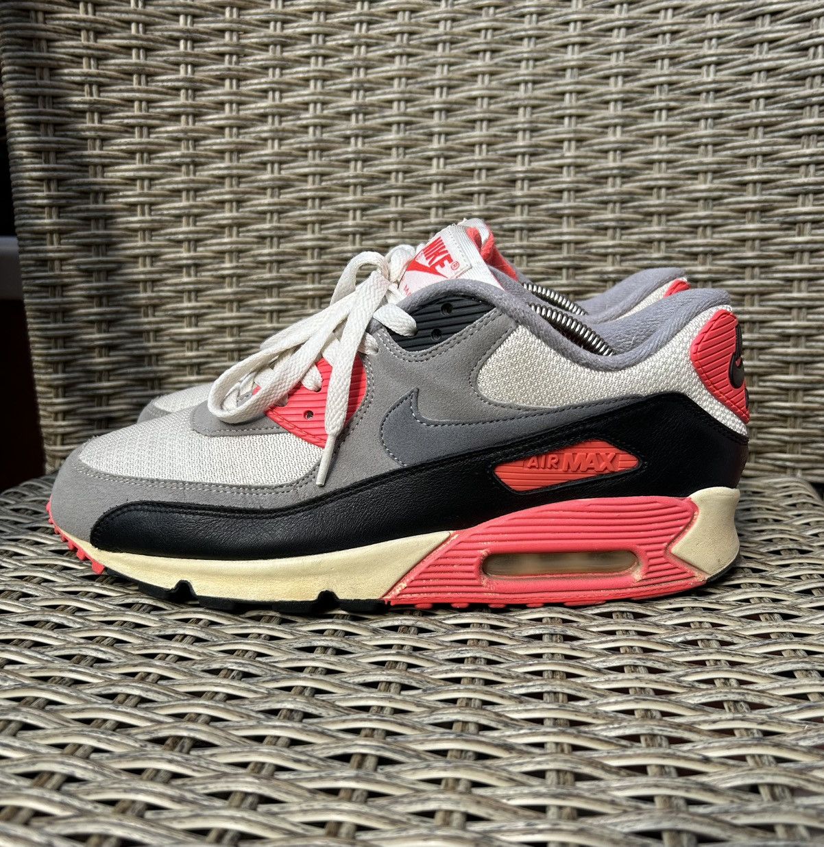 Nike × Vintage Nike Air Max 90 Infrared Vintage OG 2013 Size 10 543361-161 Size US 10 / EU 43 - 1 Thumbnail