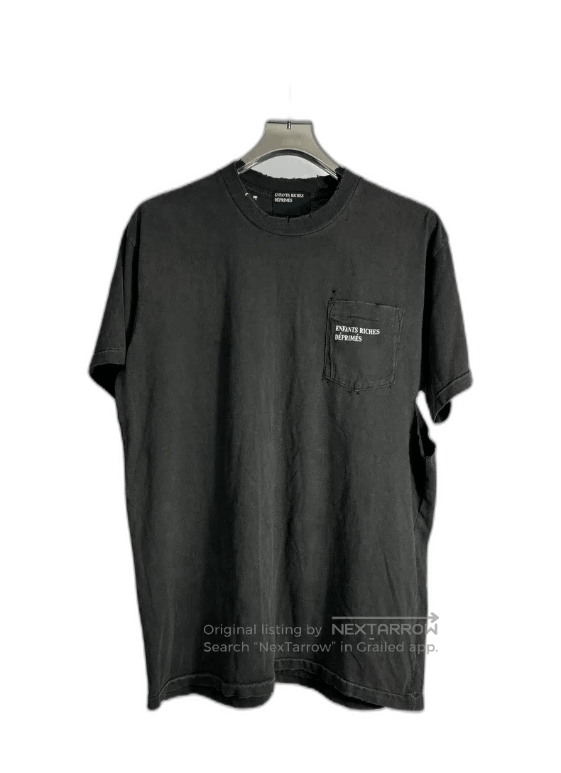black logo pocket short sleeve t.
