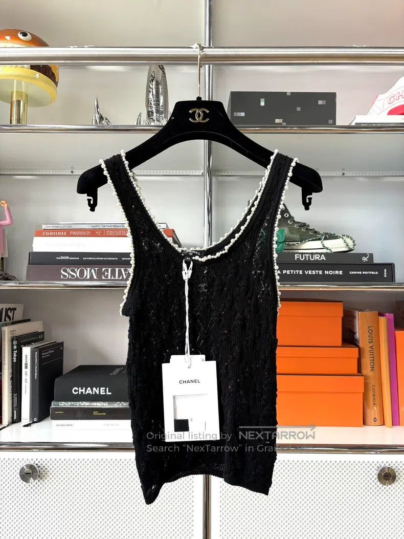 Chanel Chanel 22b black lace pearl knitted vest Size XXS / US 00 / IT 34 - 1 Thumbnail
