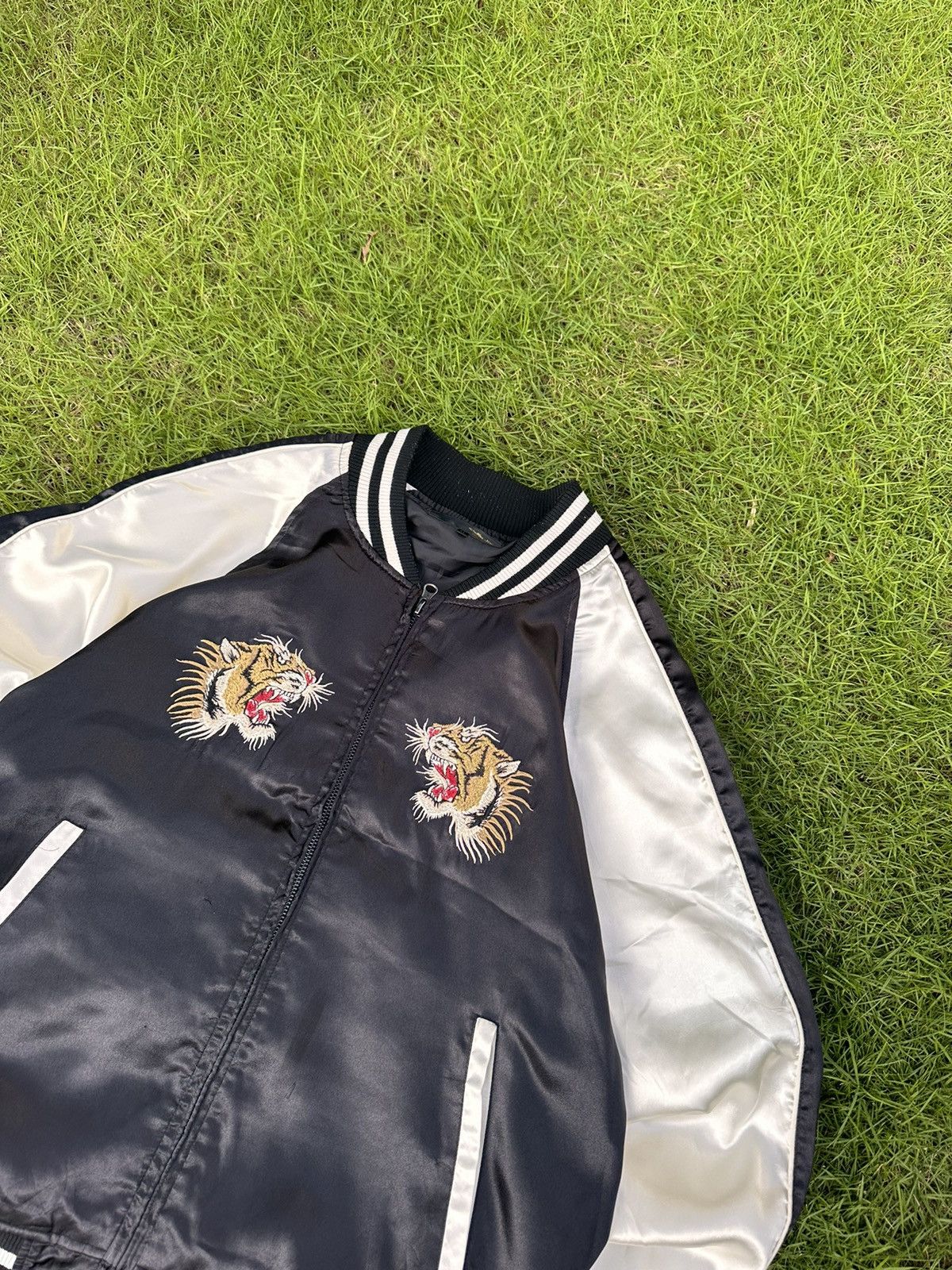 Designer × Japanese Brand × Vintage JAPAN VINTAGE BIG TIGER LOGO JACKET Size US L / EU 52-54 / 3 - 3 Thumbnail