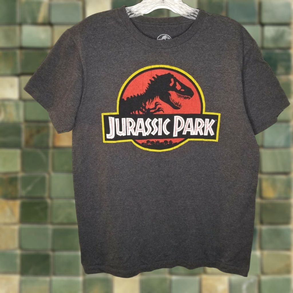 Vintage VINTAGE Jurassic Park Mens Gray Short Sleeve T-Shirt Size Medium Graphic 90s Theme Mens Size US M / EU 48-50 / 2 - 1 Thumbnail
