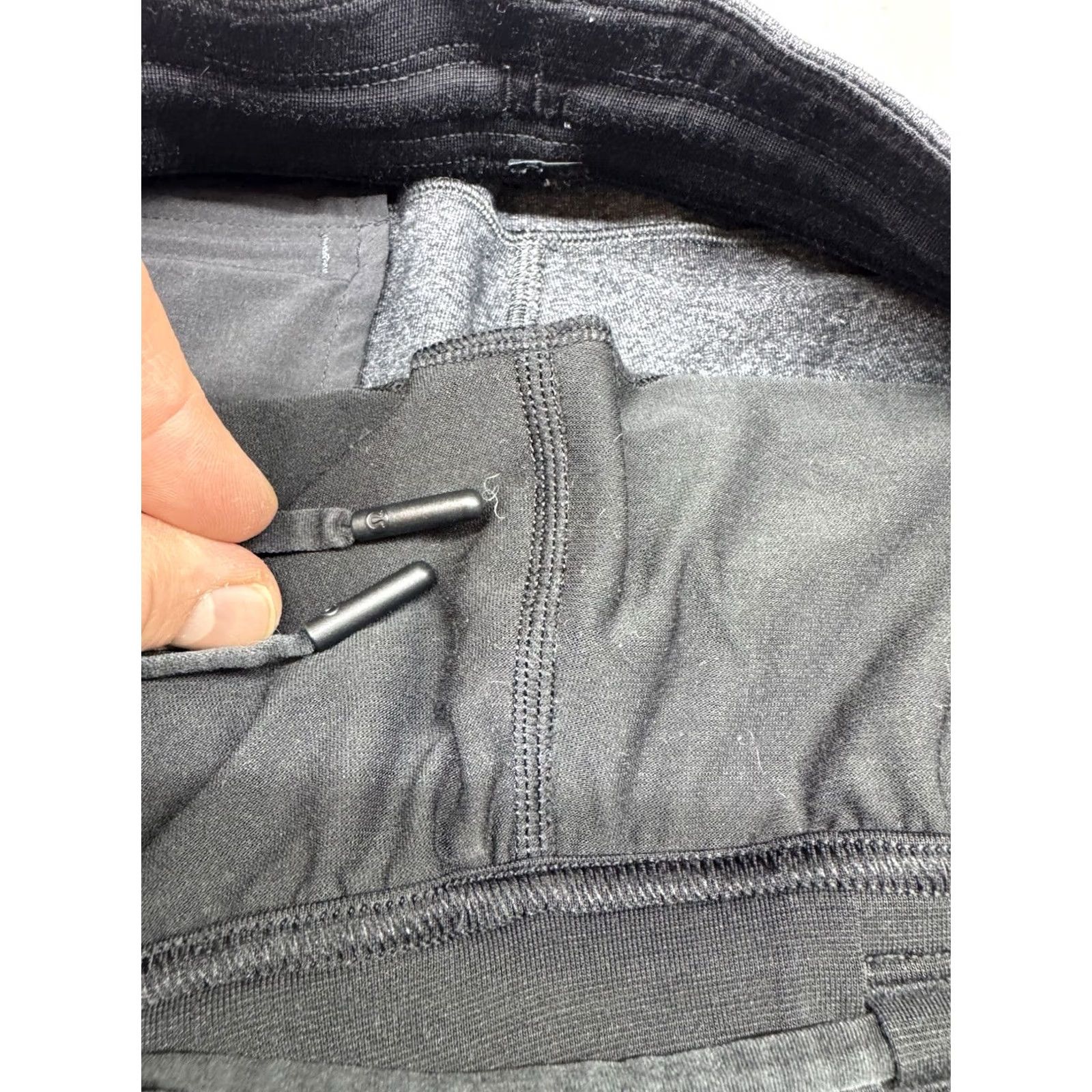 Lululemon Lululemon Athletica Stretch Fit Athletic Sweat Pants Gray Mens Large Comfort Size US 33 - 3 Thumbnail