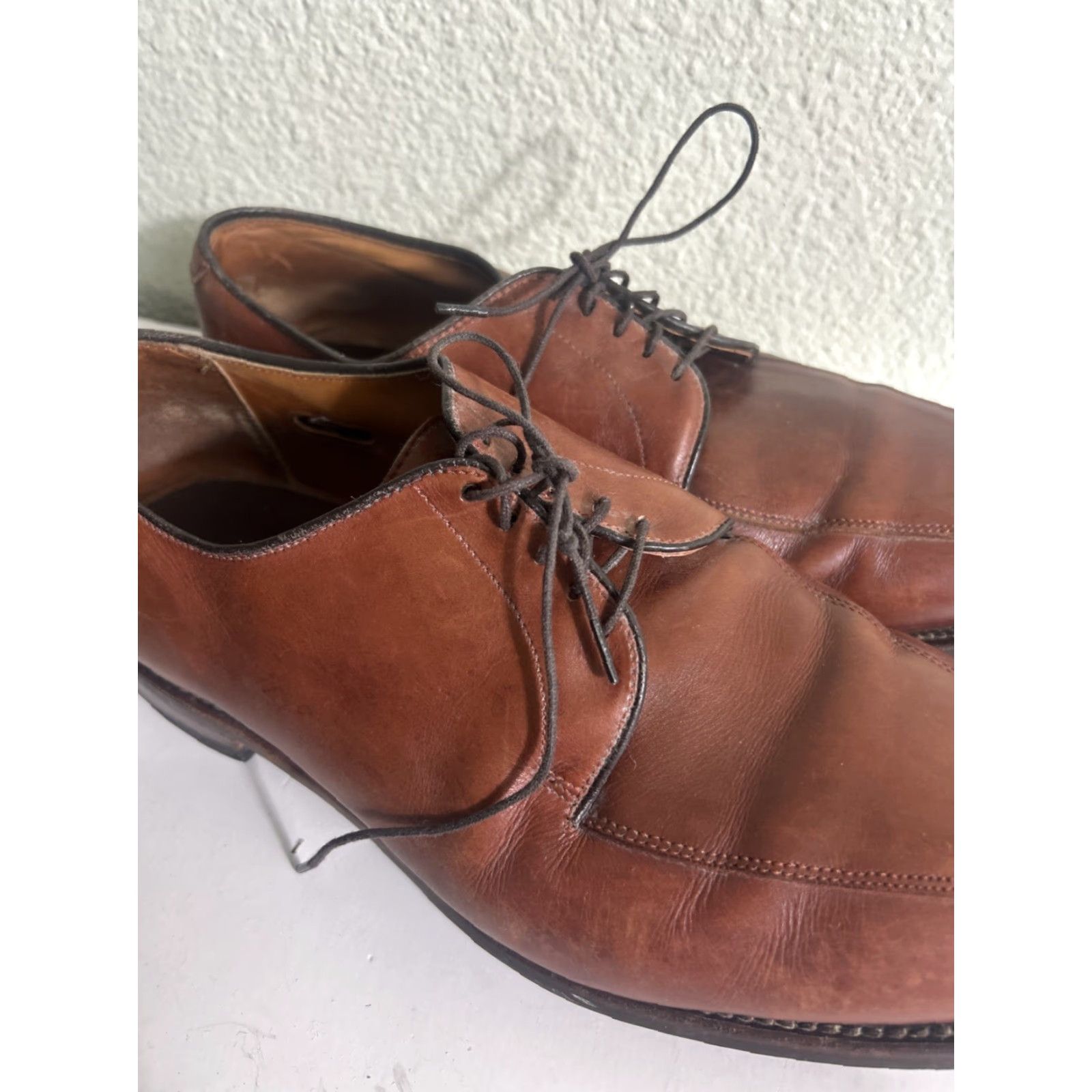 Allen Edmonds Allen Edmonds Delray Split-Toe Lace-Up Oxfords Men 11 Walnut USA Dress Shoes Leather Pattern Solid Size US 11 / EU 44 - 3 Thumbnail