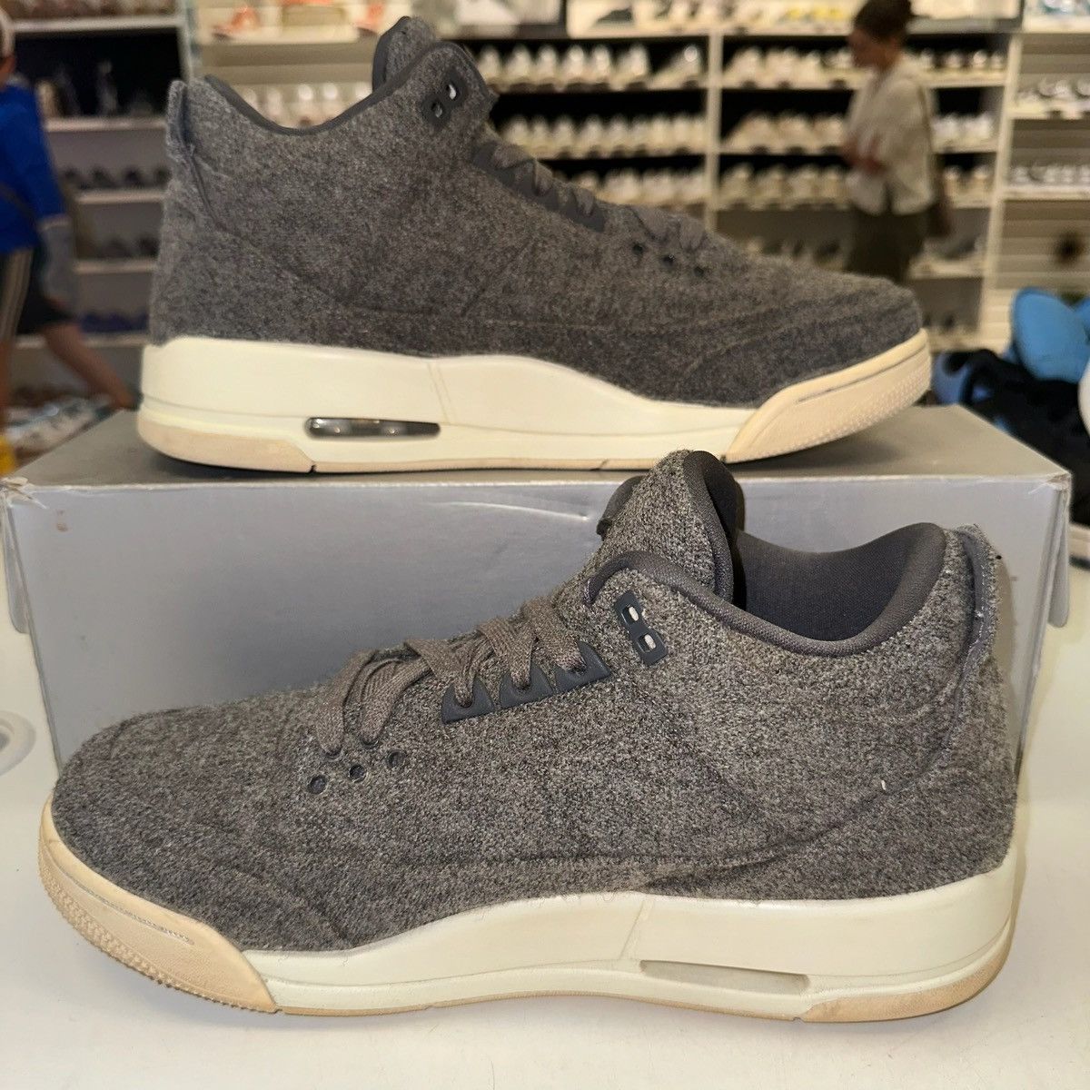 Jordan Brand Size 9.5 - Nike Air Jordan 3 Retro ‘ Wool’ 854263-004 OG Size US 9.5 / EU 42-43 - 2 Thumbnail