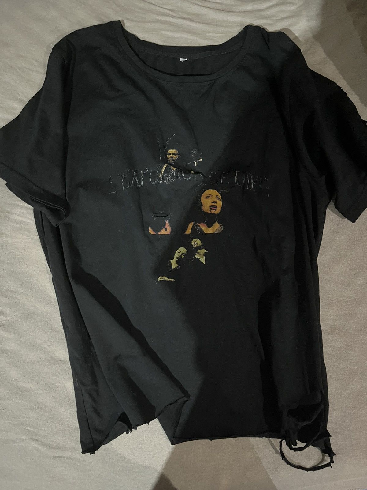 Vintage vampire t shirt sample distressed like ERD Size US M / EU 48-50 / 2 - 1 Thumbnail