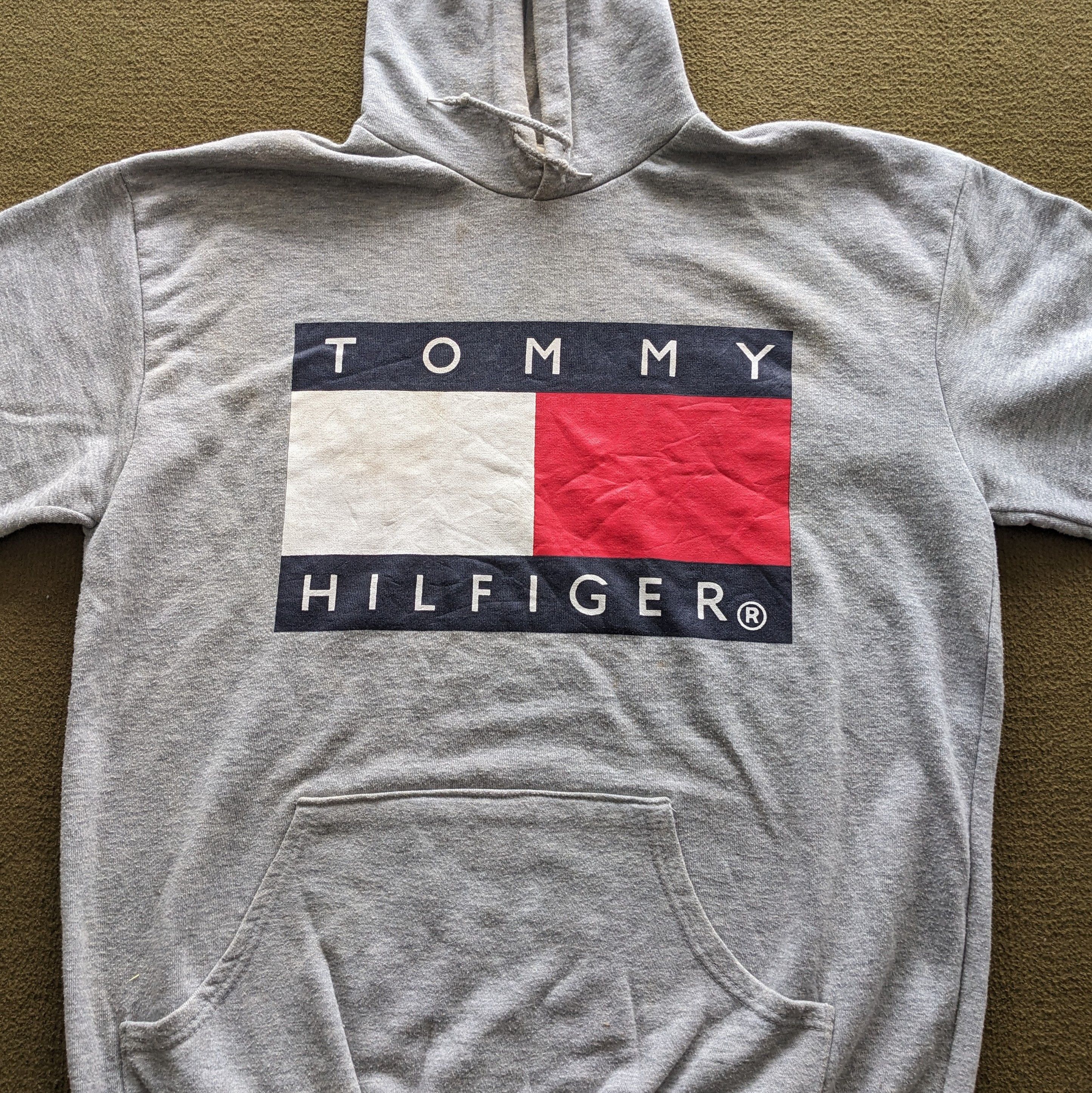 Vintage Vintage Tommy Hilfiger Designer Brand Sweatshirt Hoodies Size US L / EU 52-54 / 3 - 2 Thumbnail