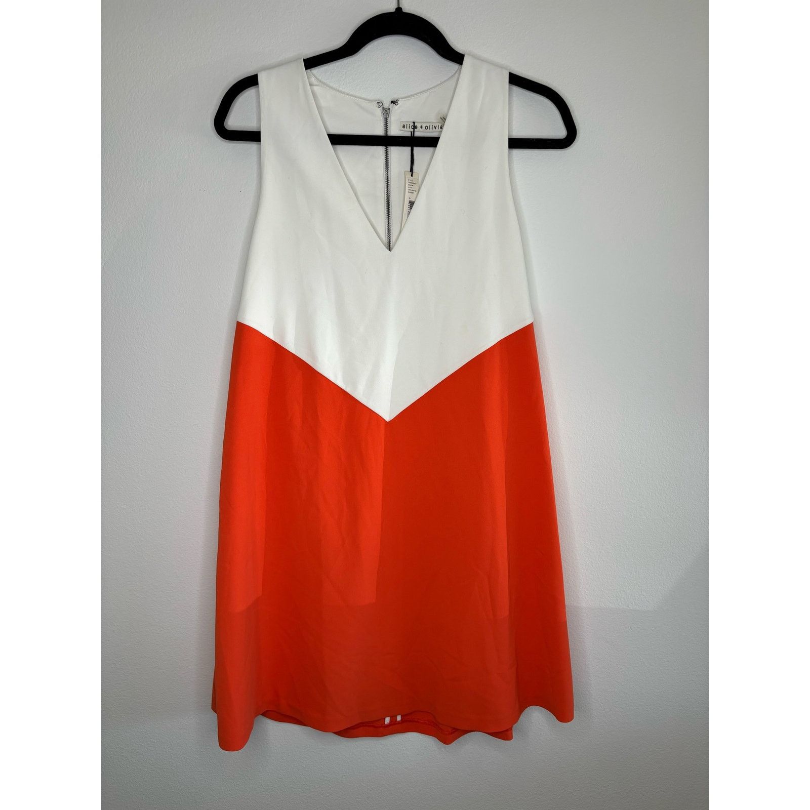 Alice + Olivia Alice and Olivia, White and orange color block shift dress Size M / US 6-8 / IT 42-44 - 1 Thumbnail