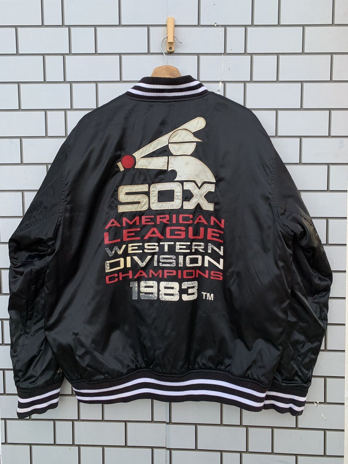Majestic Vintage MLB SOX Varsity Bomber Jacket Size US XL / EU 56 / 4 - 3 Thumbnail