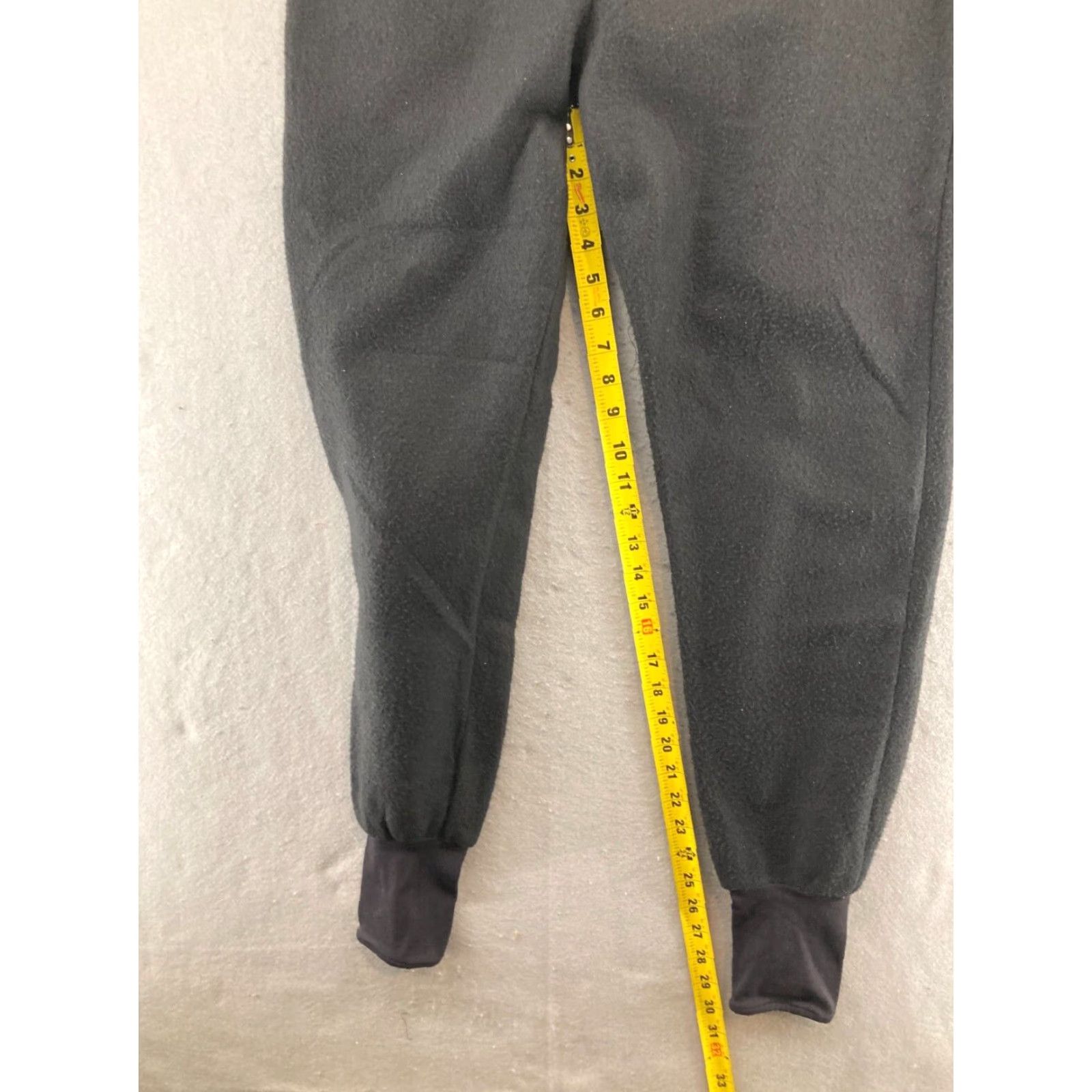 Vintage VINTAGE Columbia Pants M Womens Black Fleece Jogger Pockets Elastic Zip Pocket Outdoor 90s Hiking Mens Women Girls Size 32" / US 10 / IT 46 - 5 Thumbnail