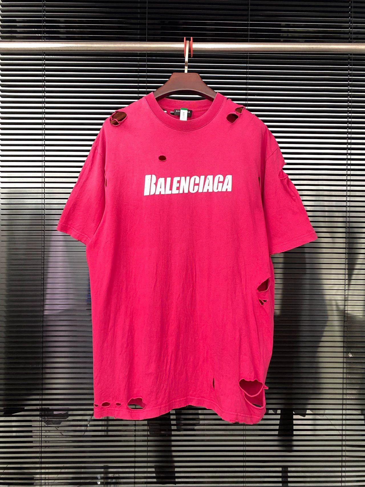 Balenciaga Balenciaga short sleeved T-shirt with hole crack letter