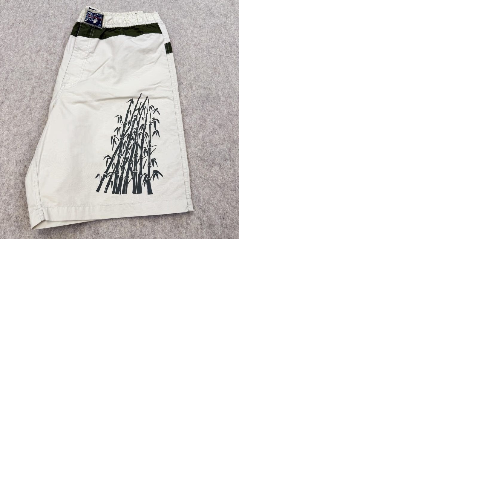 Tommy Hilfiger Tommy Hilfiger Tommy Jeans Shorts Bermuda Mens Large Beige Inseam 11 Pockets Elastic Waist Beach Tropical Nature Regular 36in Waist Mens Size US 33 - 9 Thumbnail