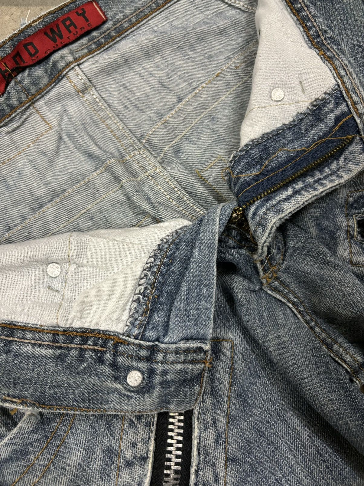 Diesel Vintage Hod-Way Industry Cracked Wash Loose Distressed Jeans Size US 30 / EU 46 - 20 Thumbnail