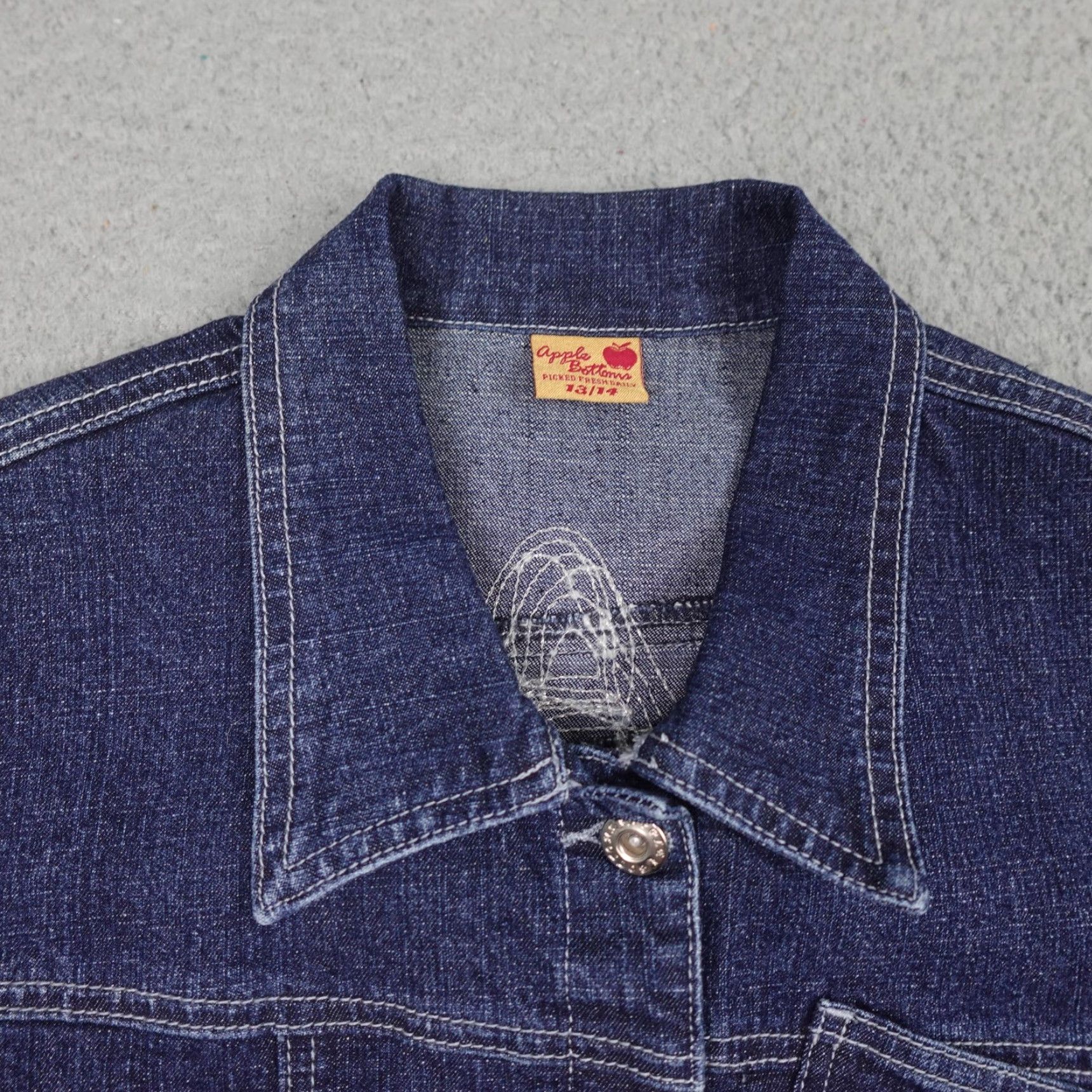 Vintage VINTAGE Apple Bottoms Vest Womens Denim Sleeveless Blue 13/14 Grunge Y2K Frayed Button Embroidered Logo Pockets Size 34" / US 12 / IT 48 - 5 Thumbnail