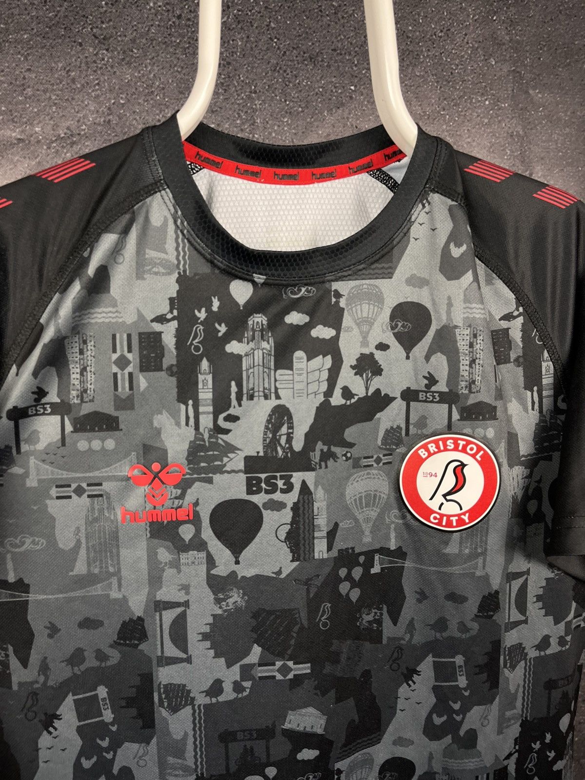 Other Bristol city England football soccer jersey shirt Hummel Size US M / EU 48-50 / 2 - 3 Thumbnail