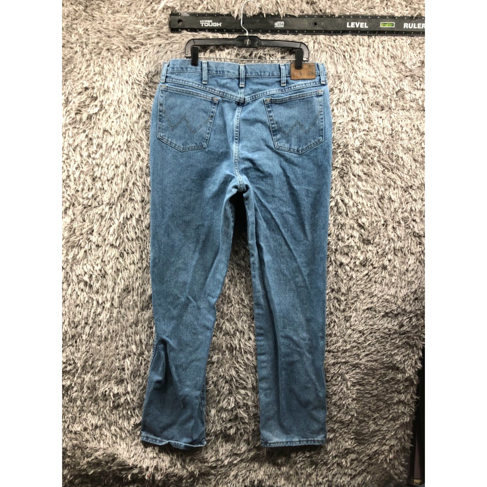 Wrangler Wrangler Jeans 38x34 Mens Mid Rise Straight Leg Medium Wash Blue Denim Shirt? Size US 38 / EU 54 - 5 Thumbnail
