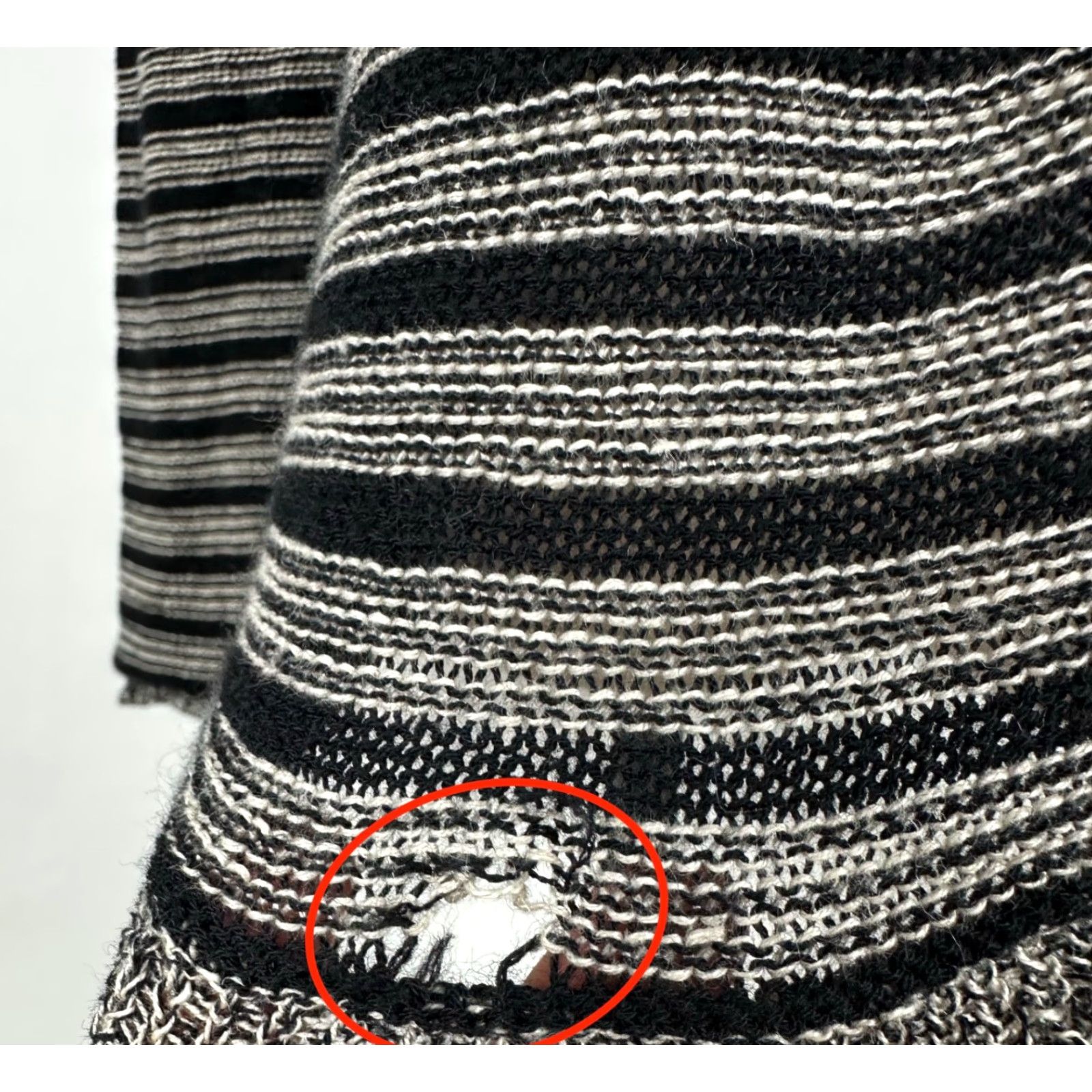 Eileen Fisher VINTAGE Eileen Fisher Sweater Womens XS Wool Linen Blend Knit Black Ivory Stripe Boxy Size XS / US 0-2 / IT 36-38 - 4 Thumbnail