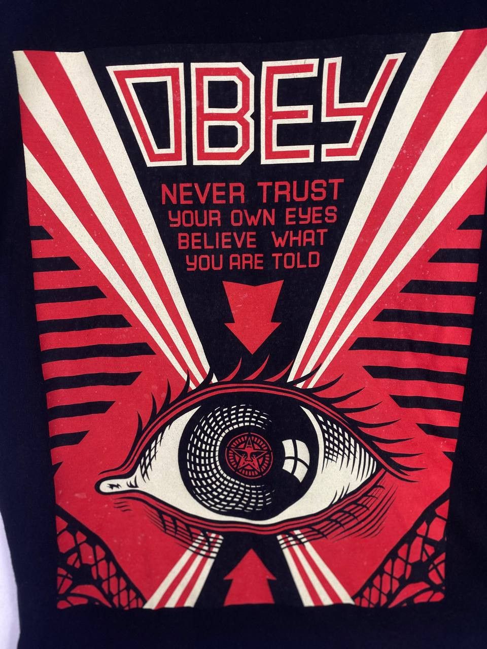 Obey obey streetwear tee very nice design Size US M / EU 48-50 / 2 - 2 Thumbnail