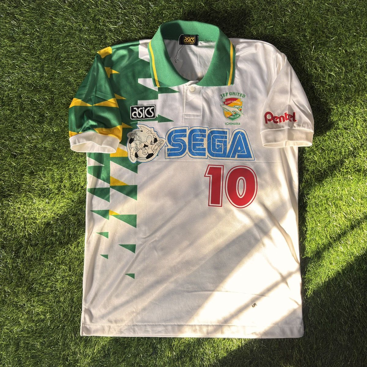 Asics Asics 1993-94 Jef United Away Jersey #10 8/10 Size US M / EU 48-50 / 2 - 1 Thumbnail