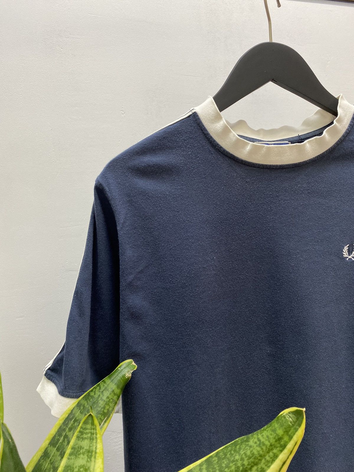 Fred Perry × Vintage Vintage Fred Perry T-Shirt Mini Logo Lamps Streetwear Y2K Size US L / EU 52-54 / 3 - 6 Thumbnail