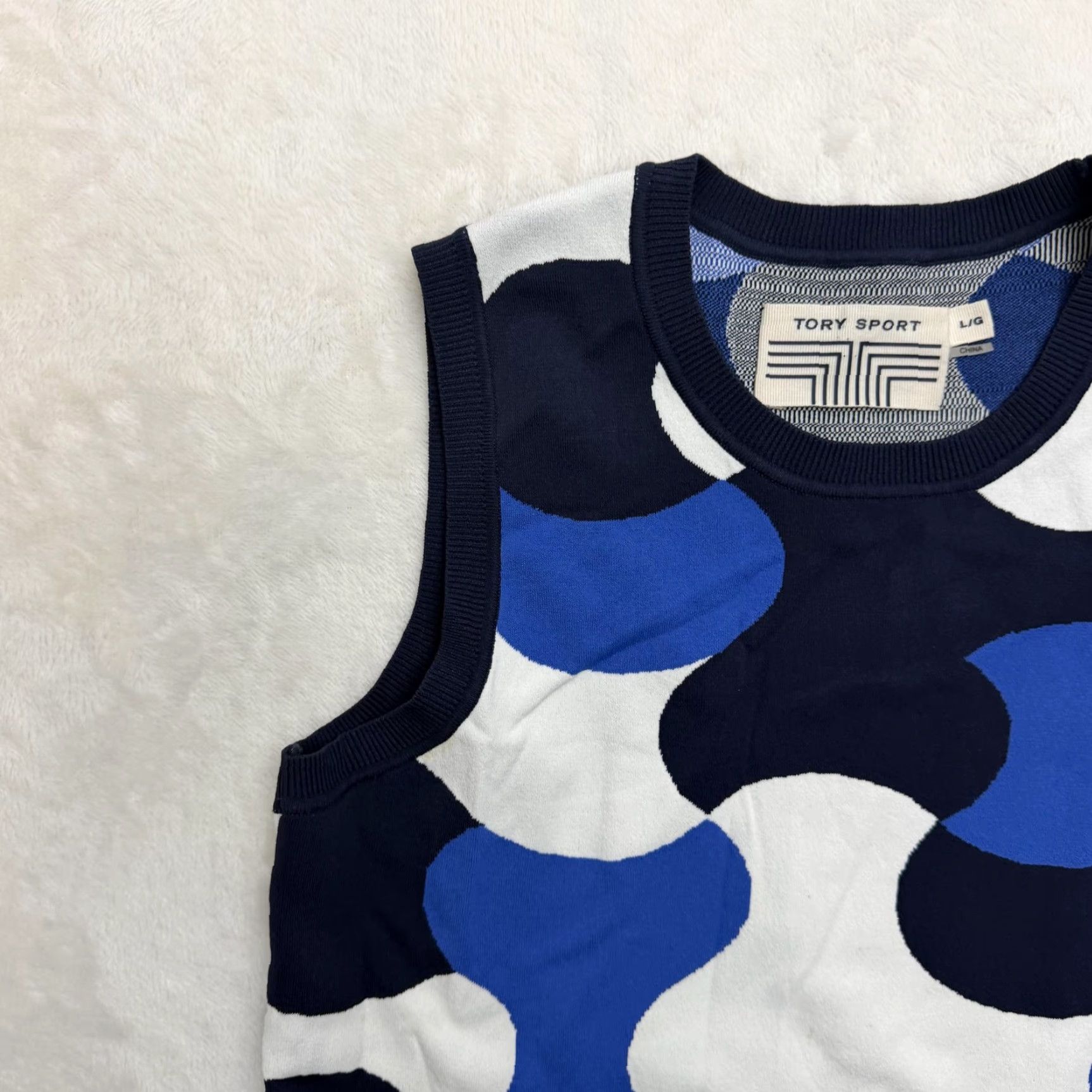 Vintage Tory Sport Sweater Vest Womens Large Geometric Sleeveless Crewneck Knit Vest, Blue, Regular Fit, Casual Size L / US 10 / IT 46 - 5 Thumbnail