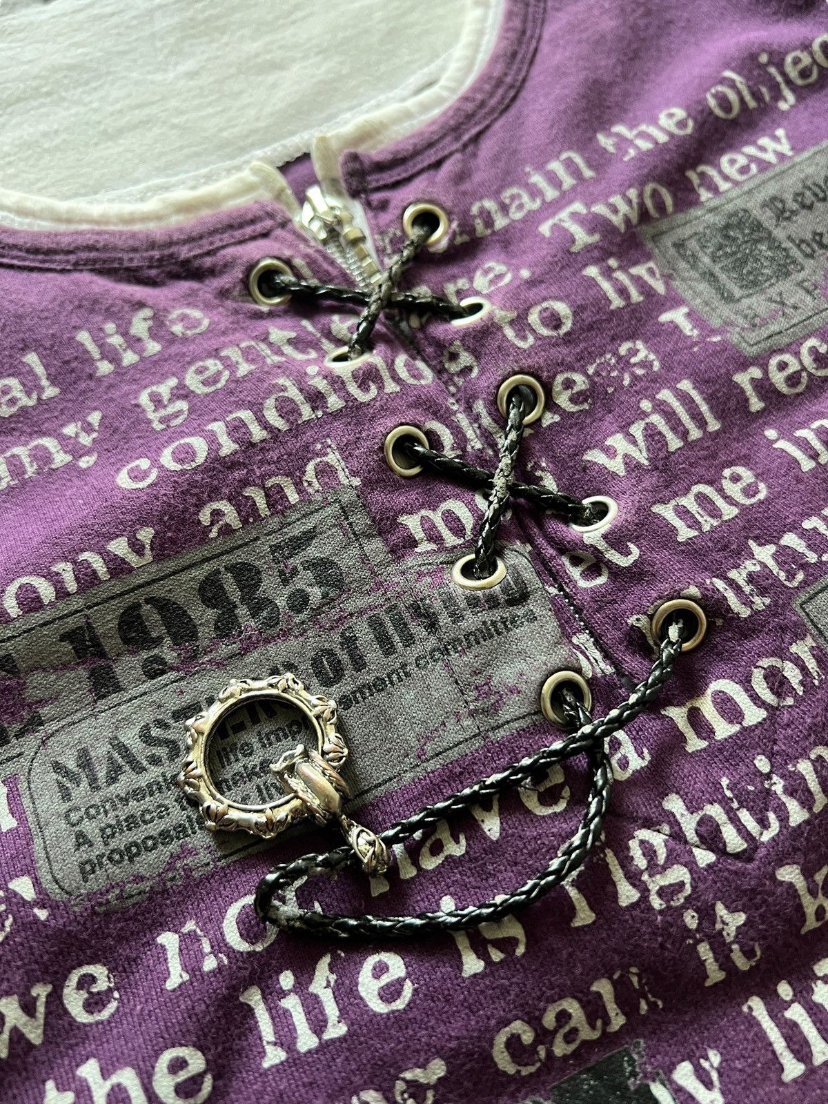 Seditionaries 2000s Beaumont Carr Lace Up Chain Poem Tshirt Size US L / EU 52-54 / 3 - 5 Thumbnail