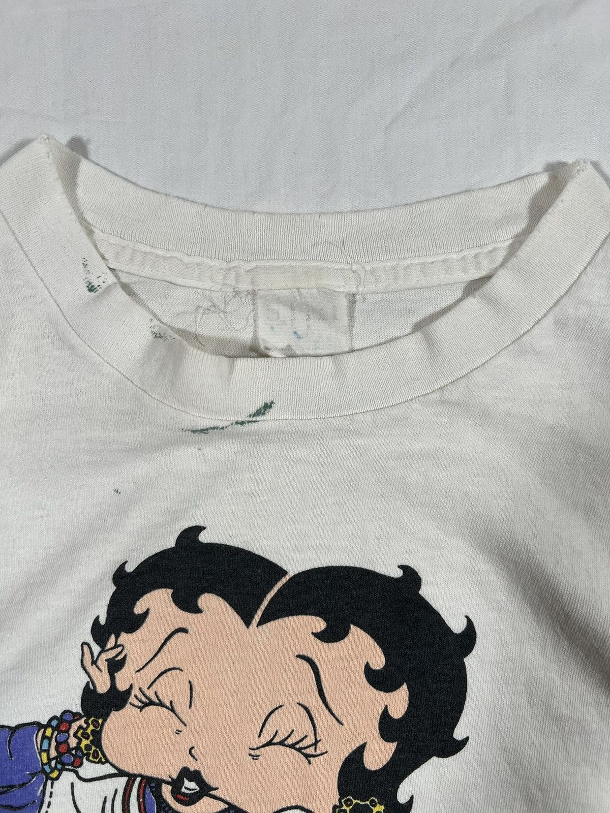 Vintage Vintage 90s Thrashed Archival Betty Boop Single Stitch Tee Size US S / EU 44-46 / 1 - 4 Thumbnail