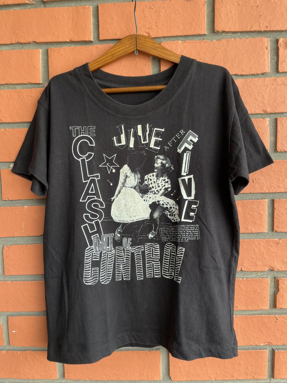 Band Tees Vintage The Clash Band Tour Out Of Control tour 1984 Size M Size US M / EU 48-50 / 2 - 1 Thumbnail
