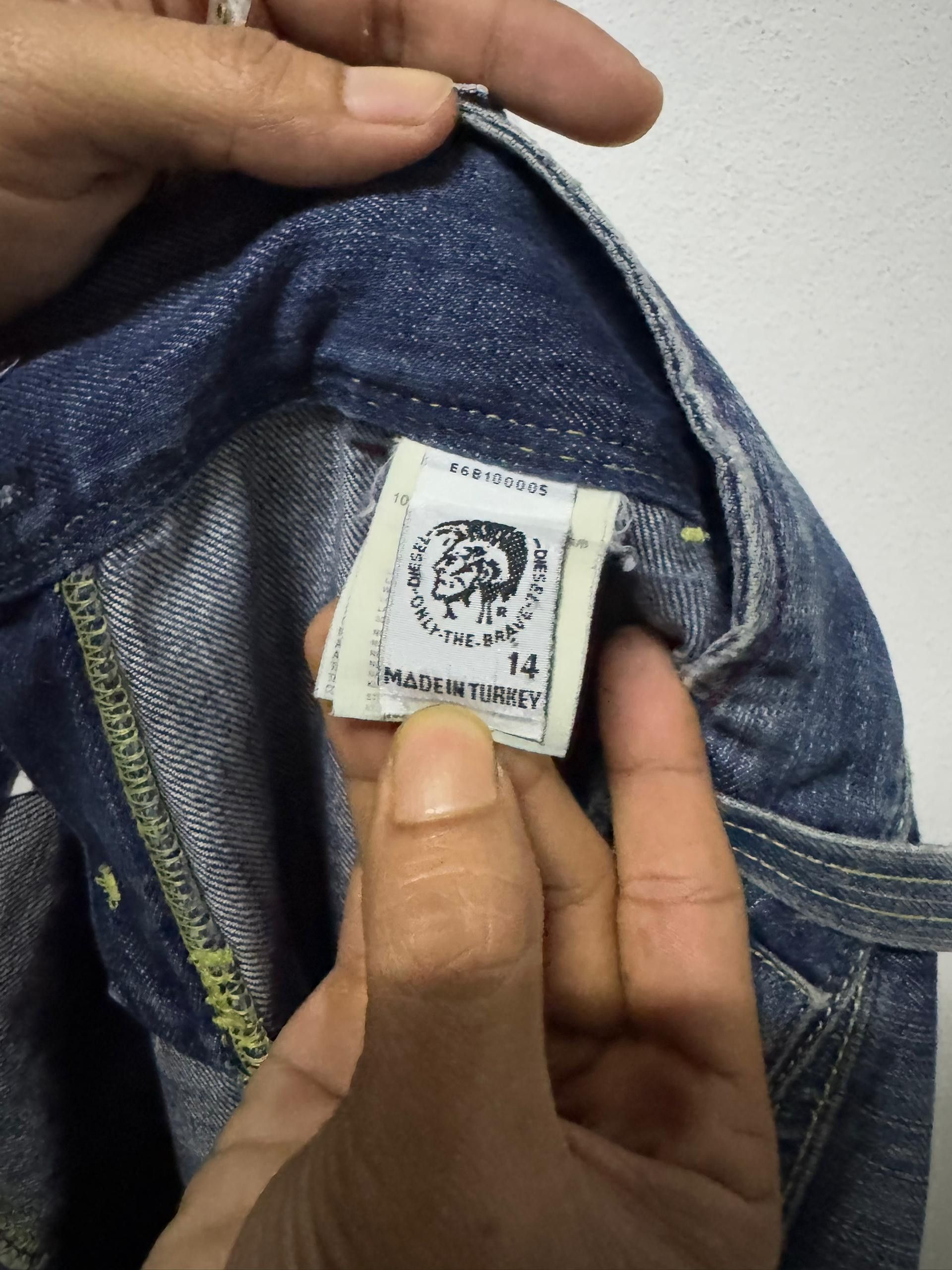 Diesel Sick🔥 Diesel jeans flared nice design Size 29" - 12 Thumbnail