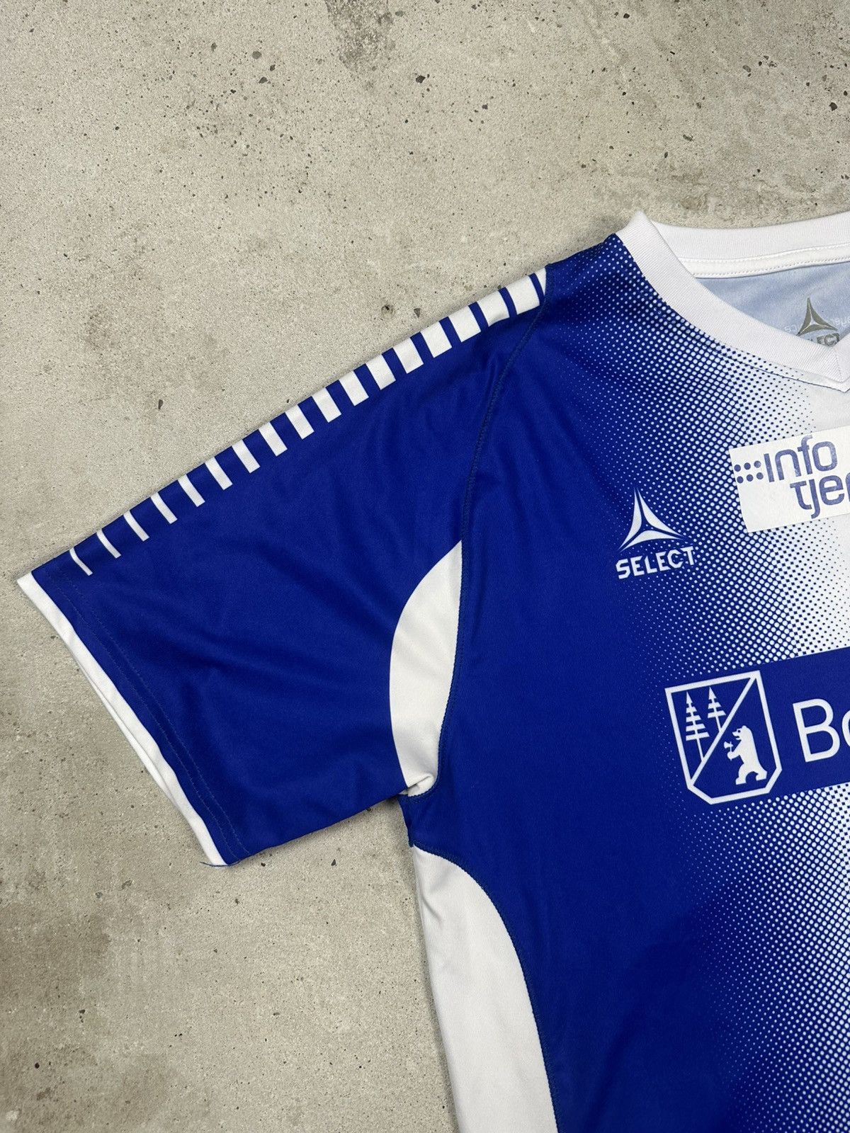 Other Select x Sarpsborg 08 2014 Home Shirt Jersey Size US XL / EU 56 / 4 - 5 Thumbnail