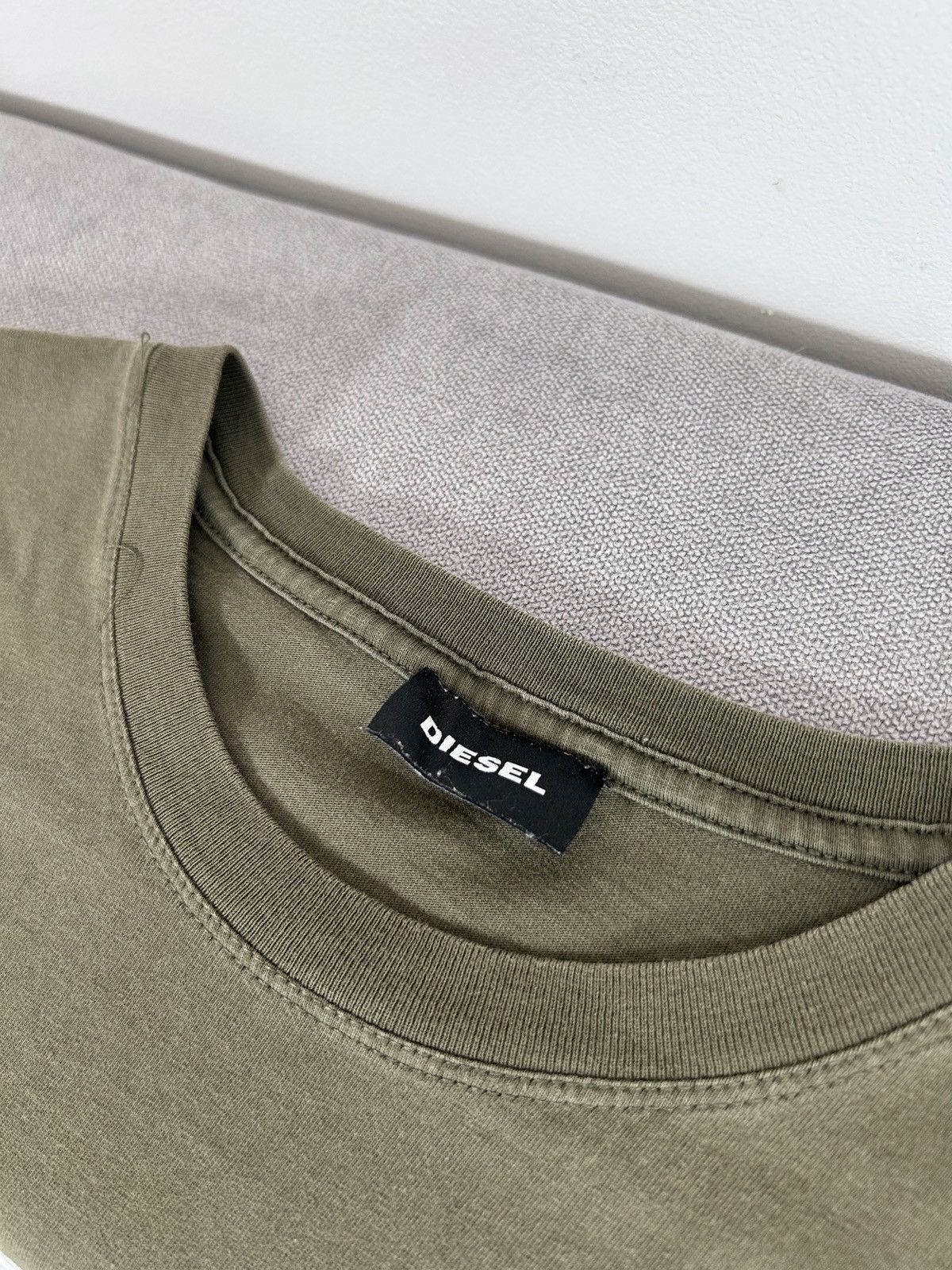 Diesel Vintage Diesel khaki T-Shirt Big Logo Y2K Ultra Rare Item Size US L / EU 52-54 / 3 - 4 Thumbnail