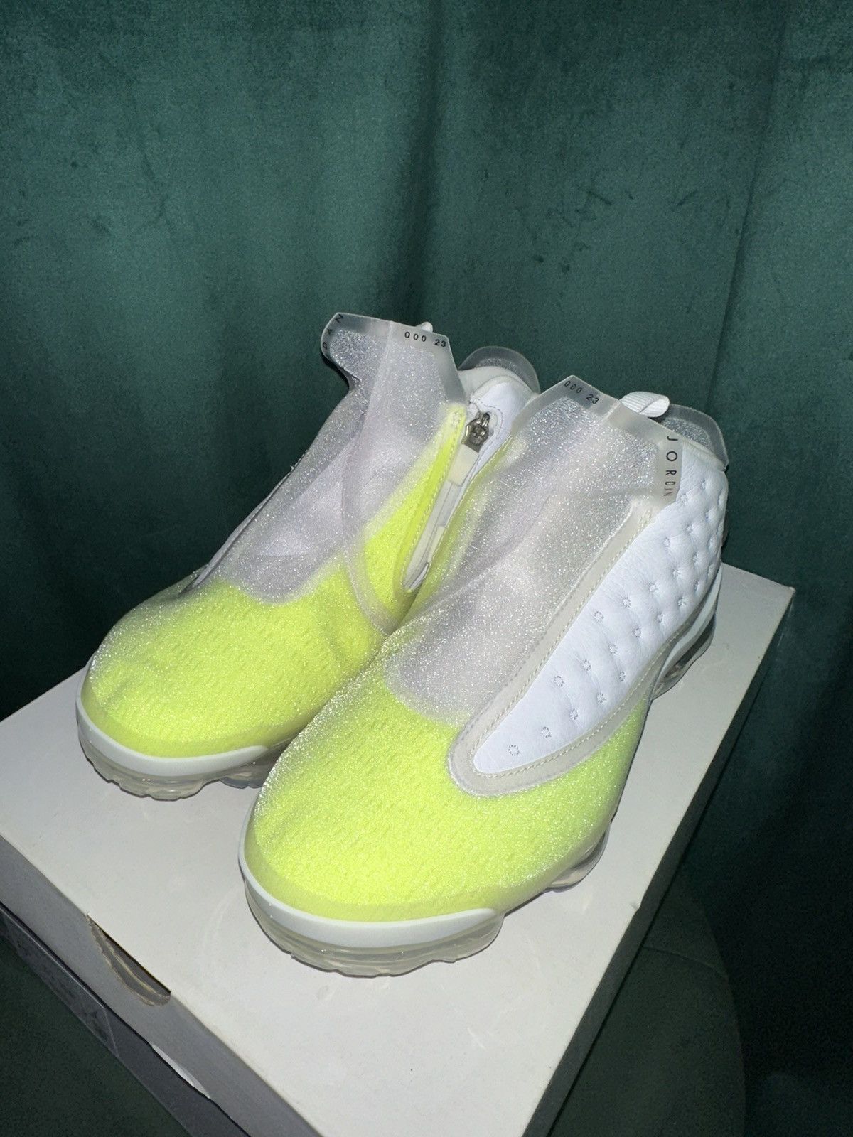 Jordan Brand × Nike Air Jordan Reign 'White Volt' Size US 8.5 / IT 38.5 - 1 Thumbnail