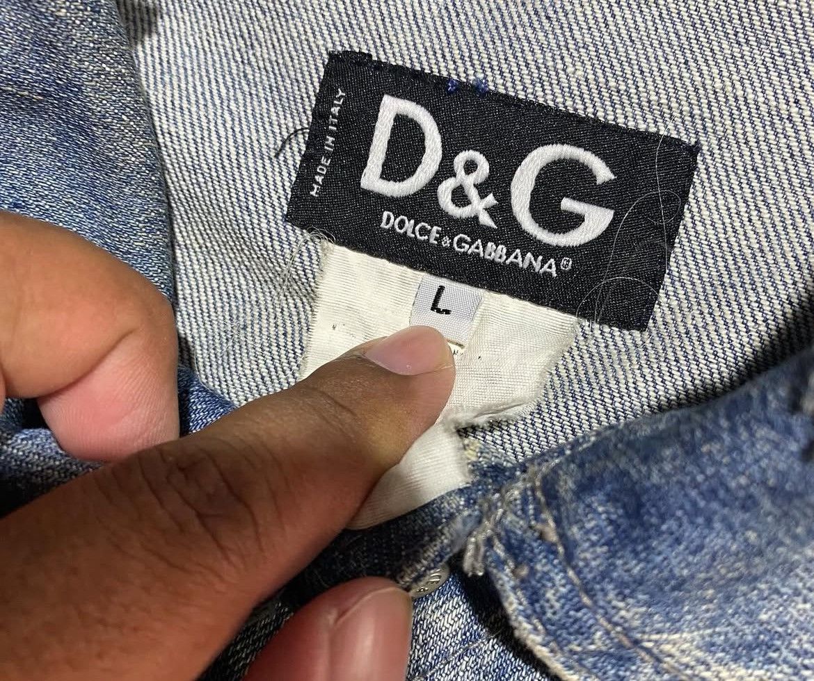 Dolce & Gabbana × Vintage 2000s Dolce Gabbana Distressed Trucker Jeans Jacket Size US M / EU 48-50 / 2 - 6 Thumbnail