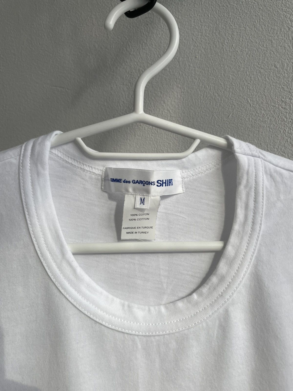 Comme des Garcons SHIRT RARE Comme Des Garcons SHIRT Big Logo T-Shirt Tee White Size US M / EU 48-50 / 2 - 7 Thumbnail