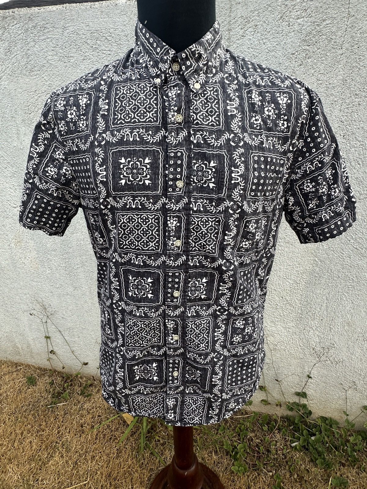Reyn Spooner PreOwned Reyn Spooner Tailored Fit Hawaiian Black Men's M Size US M / EU 48-50 / 2 - 1 Thumbnail