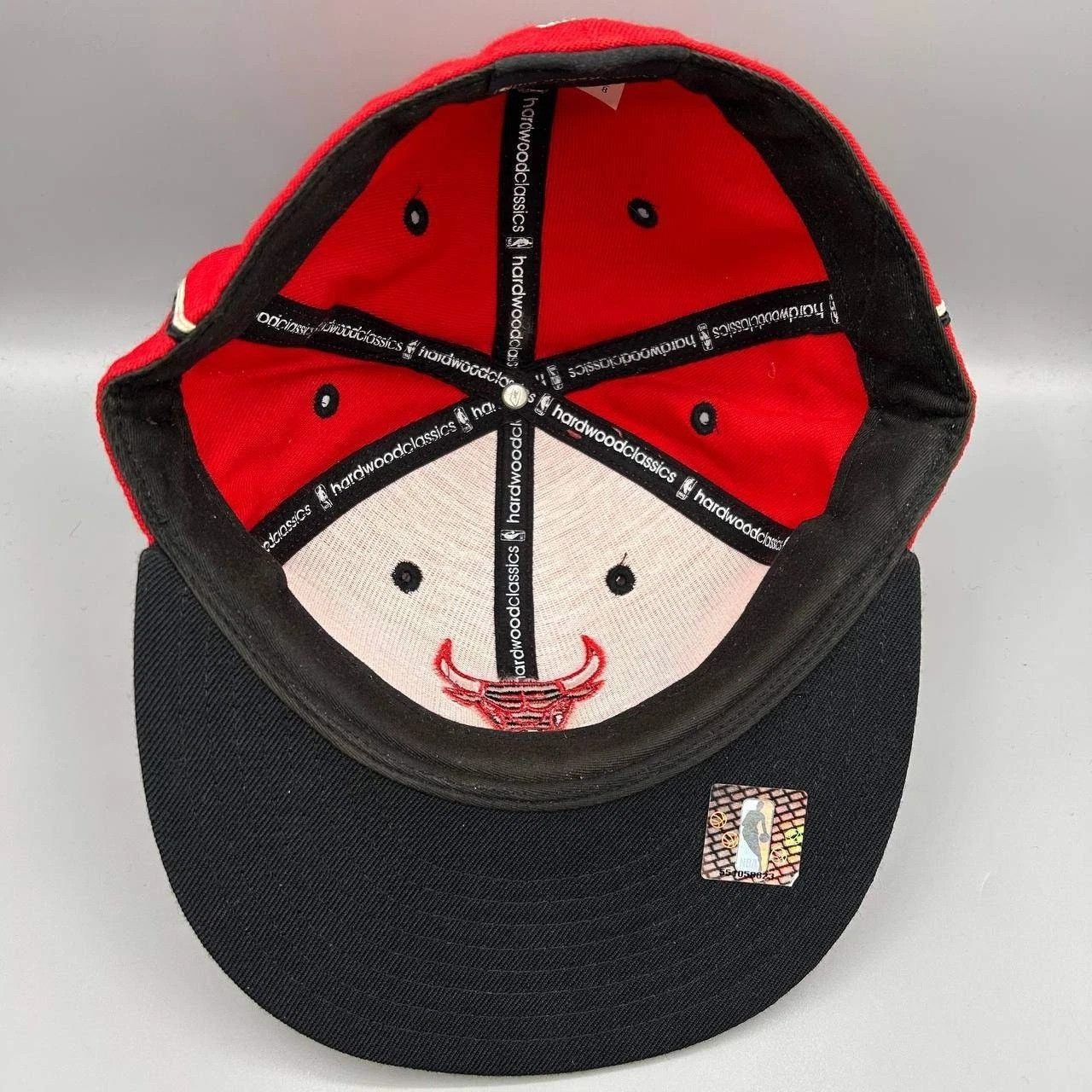 Reebok Chicago Bulls Hat 7 3/8 NBA Hardwood Classics Fitted Wool Size ONE SIZE - 2 Thumbnail