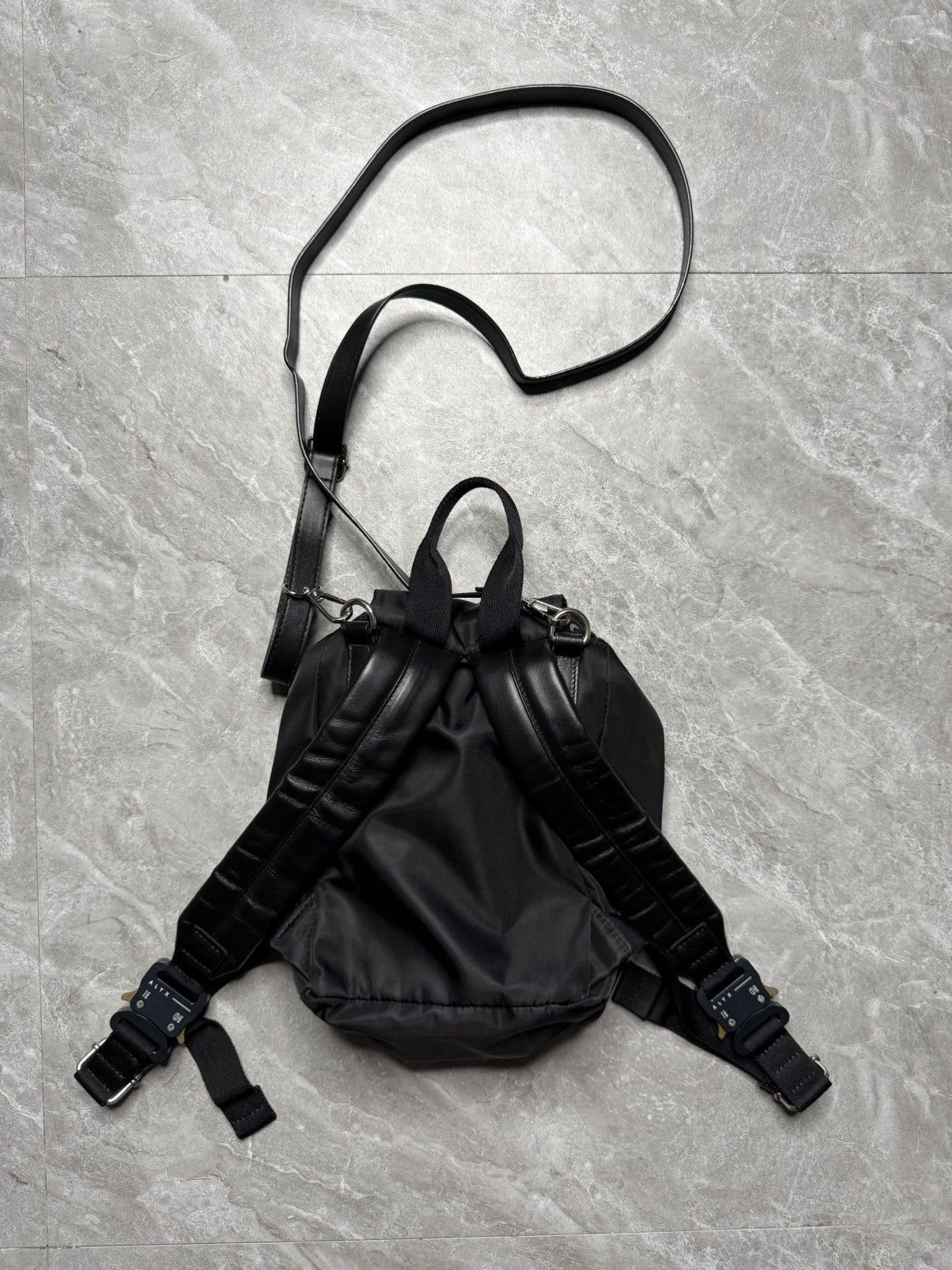 バッグ 1017 ALYX 9SM Baby-X Bag 1017 ALYX 9SM - Baby-X Bag | HBX