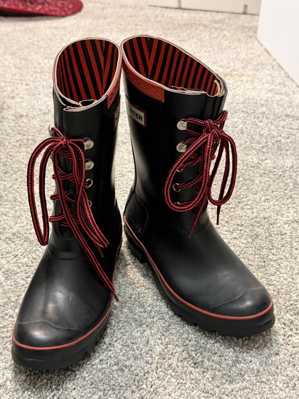 Hunter Hunter Black and Red Lace-Up Rain Boots US 6 / UK 4 Size US 6 / IT 36 - 2 Thumbnail