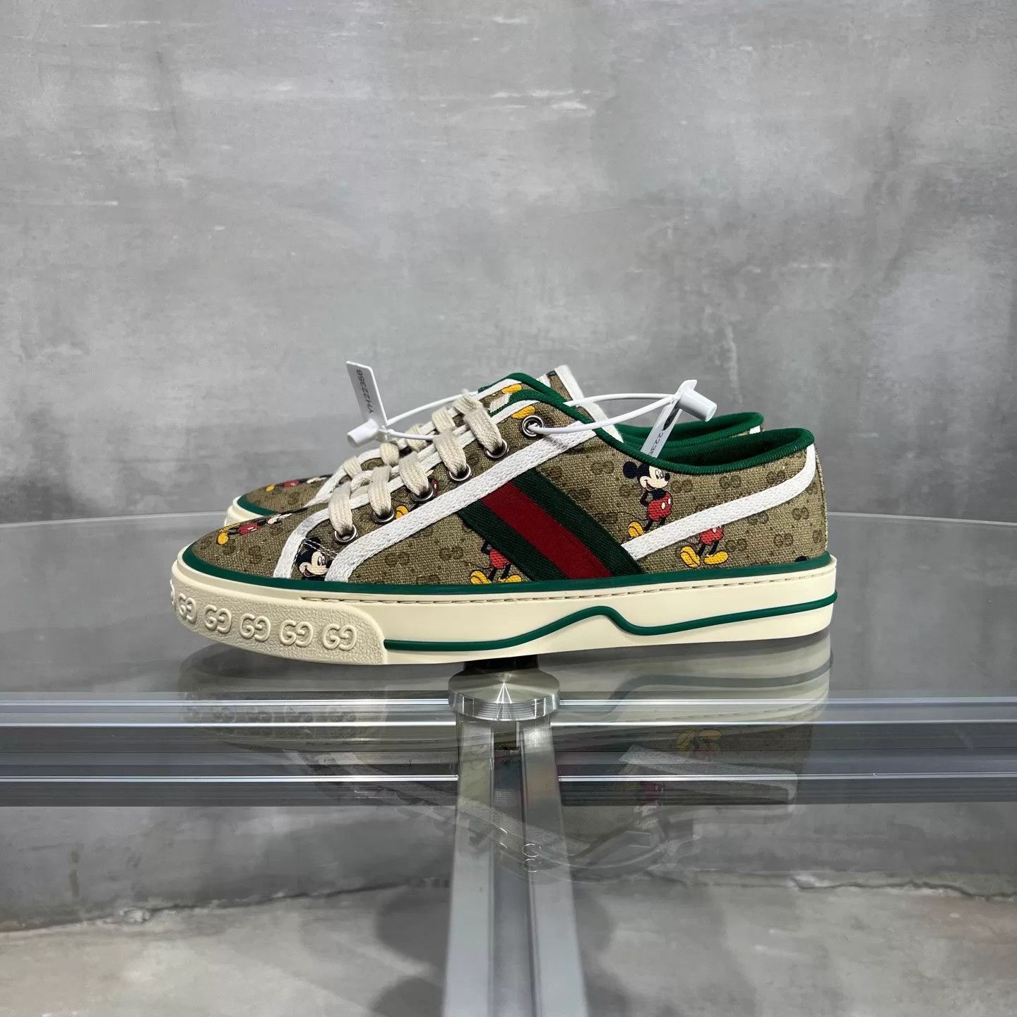 Gucci Disney x GUCCI Tennis 1977 GG Logo Sneakers Wmns 36 Size US 5.5 / IT 35.5 - 2 Thumbnail