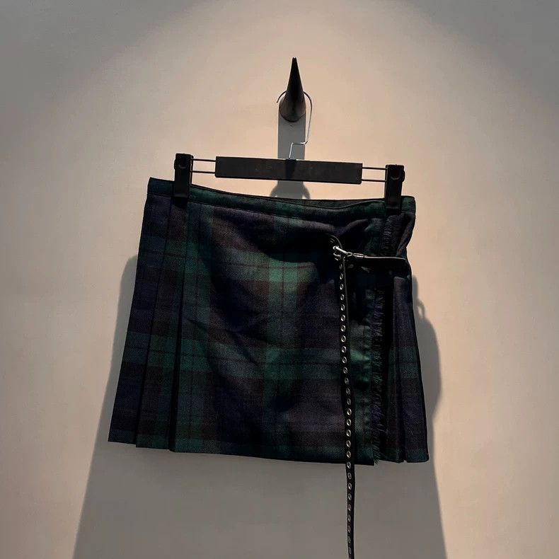 Miu Miu miu miu Green plaid wool pleated belted skirt Size 35" - 1 Thumbnail