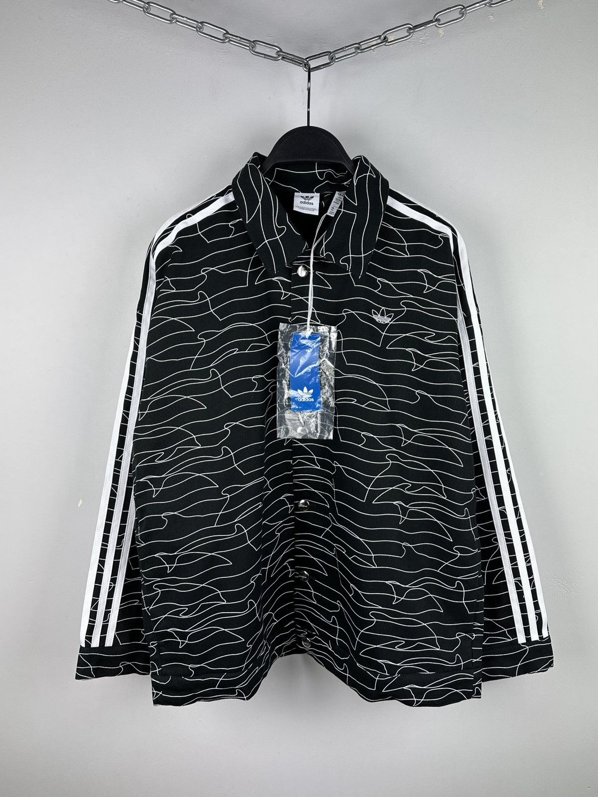 NEW🏷️ Adidas Originals Dolphin Print Jacket
