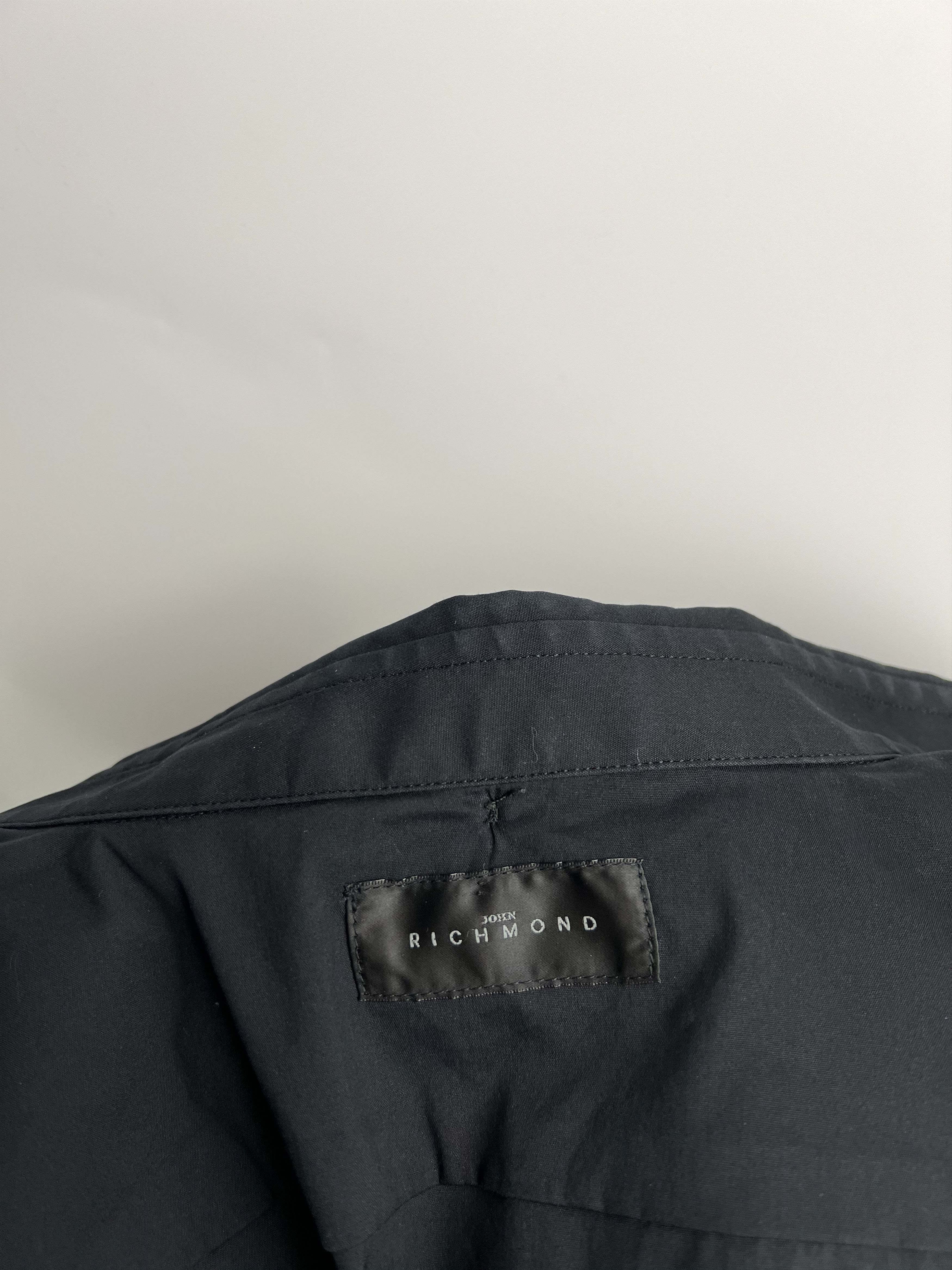 John Richmond John Richmond Men's Black Embroidered Logo Button Up Shirt Size US M / EU 48-50 / 2 - 8 Thumbnail