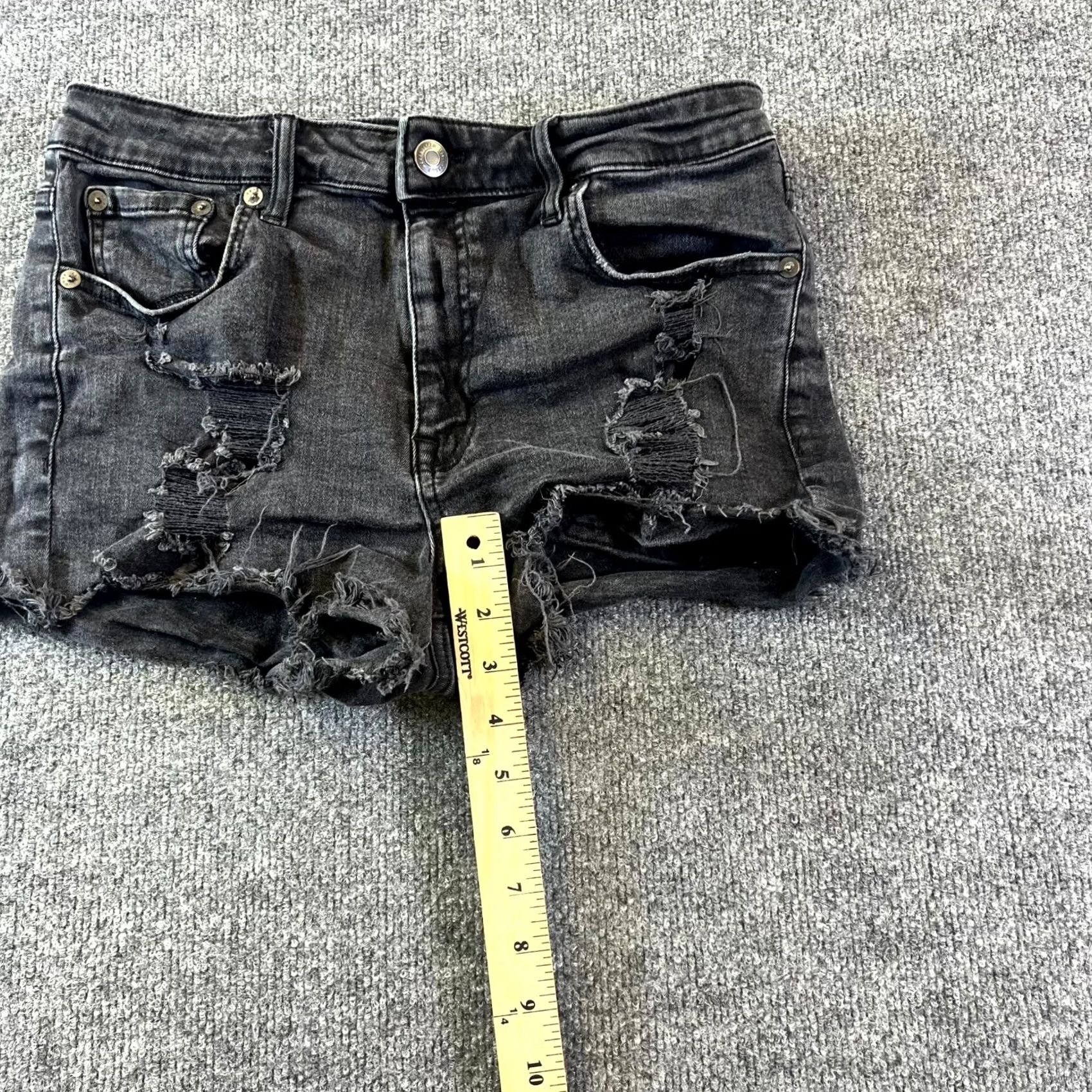Vintage Aéropostale Shorts Womens 10 Gray Denim Distressed Raw Hem High Rise Casual 5-Pocket Shorts Size 32" / US 10 / IT 46 - 4 Thumbnail
