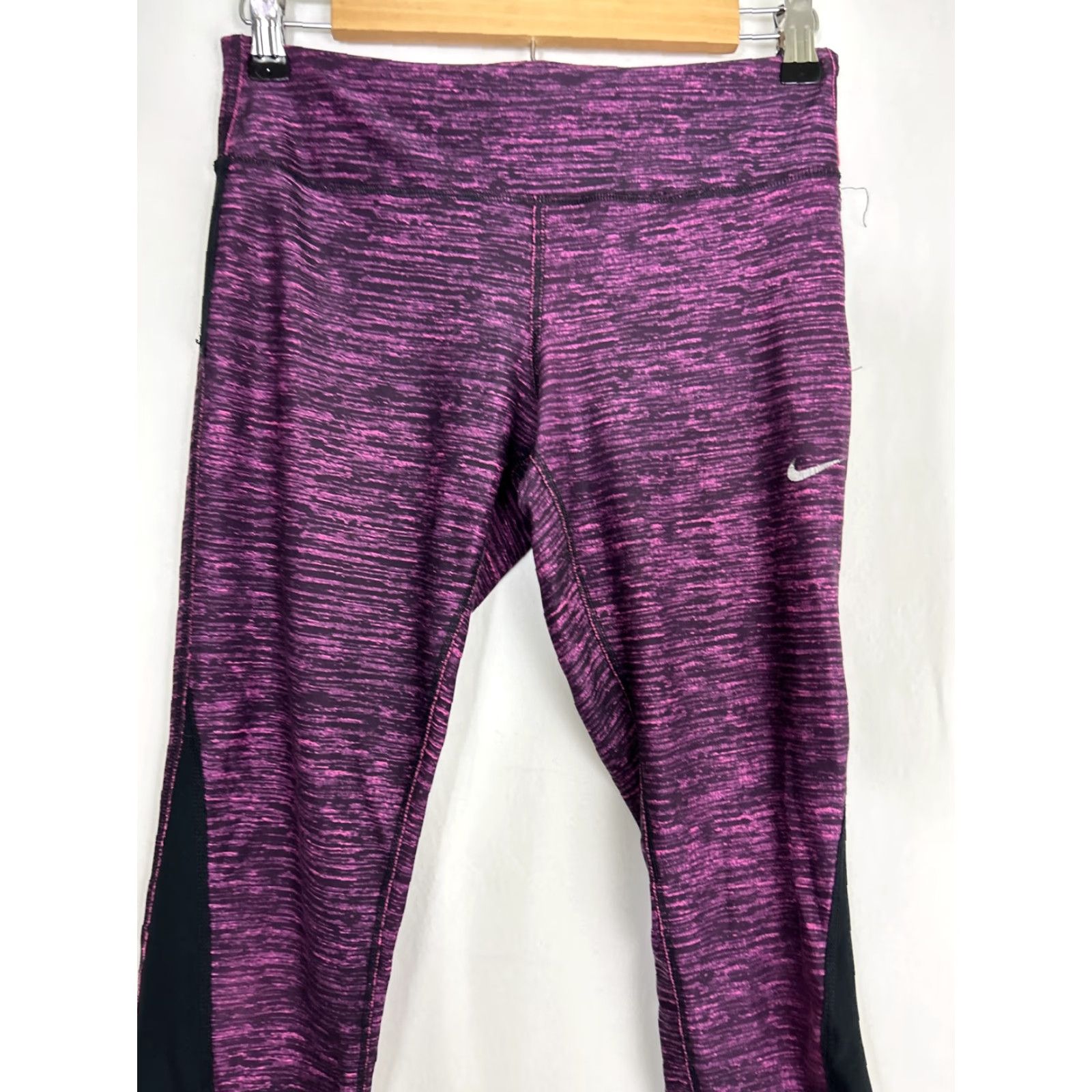 Nike Nike Womens Leggings Capri DriFit Drawstring M Black Pink 28x24 Activewear Womens Size 32" / US 10 / IT 46 - 3 Thumbnail