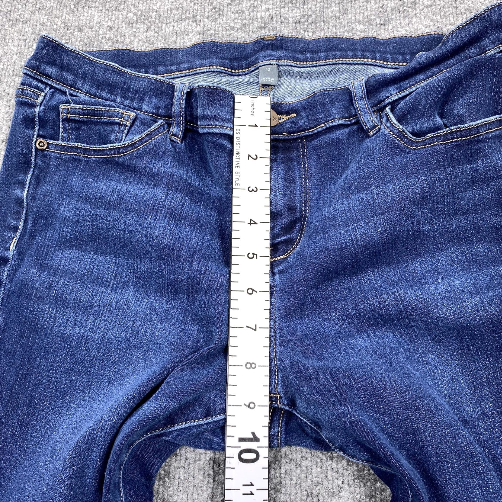 Vintage New York & Company Jeans Womens 12 Blue Mid Rise Med Wash Skinny Stretch Denim Jeans Size 34" / US 12 / IT 48 - 7 Thumbnail