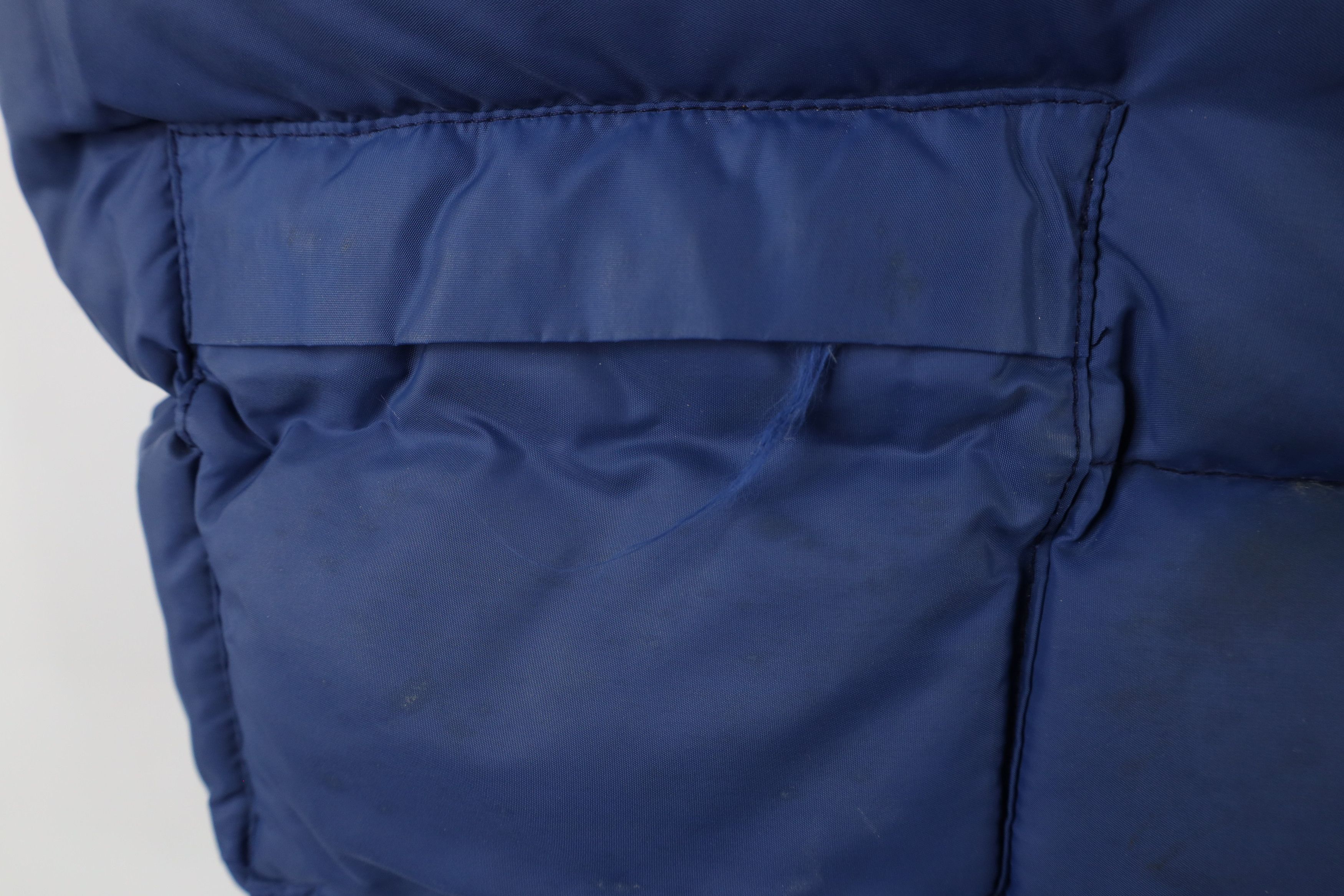 Vintage Vintage 70s Streetwear Duck Down Puffer Vest Jacket Blue Size US XL / EU 56 / 4 - 4 Thumbnail